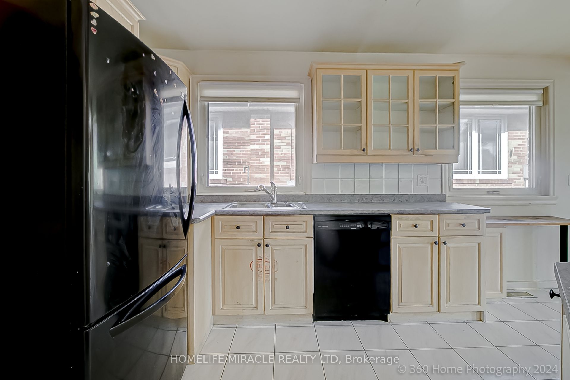 30 Fallowfield Road Property Photo 6