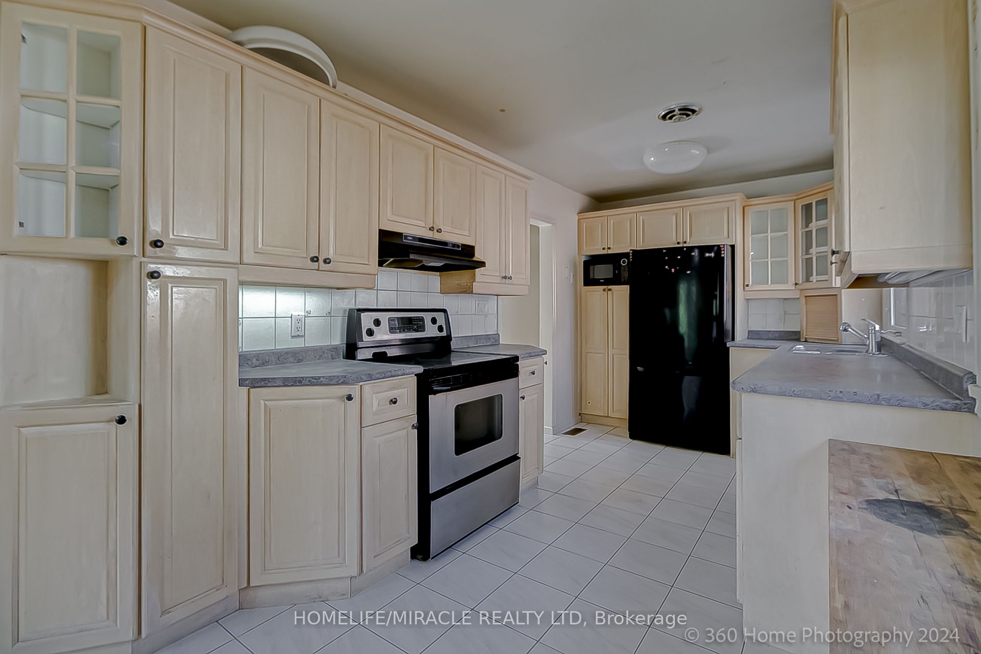 30 Fallowfield Road Property Photo 8