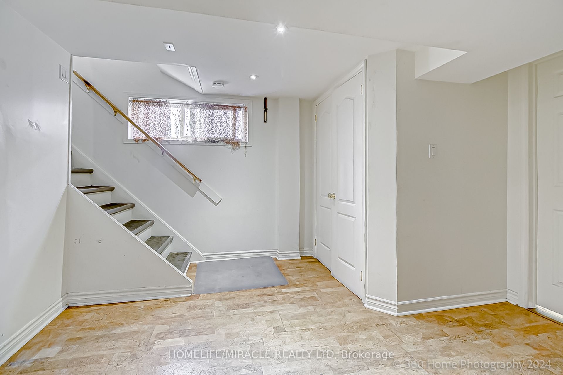30 Fallowfield Road Property Photo 14