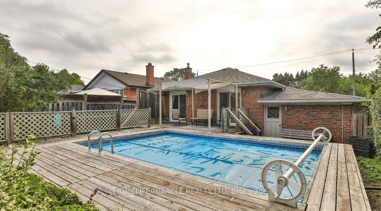30 Fallowfield Road Property Photo 20