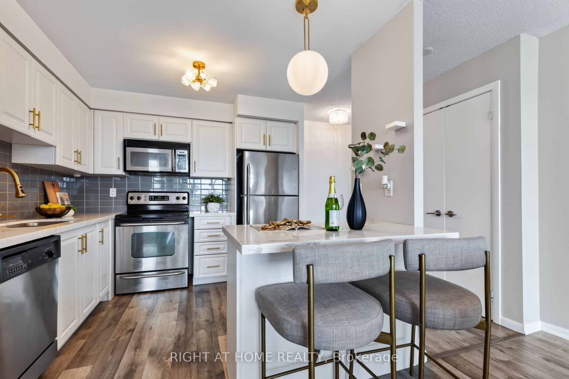 185 Legion Road N 1417 Property Photo 11
