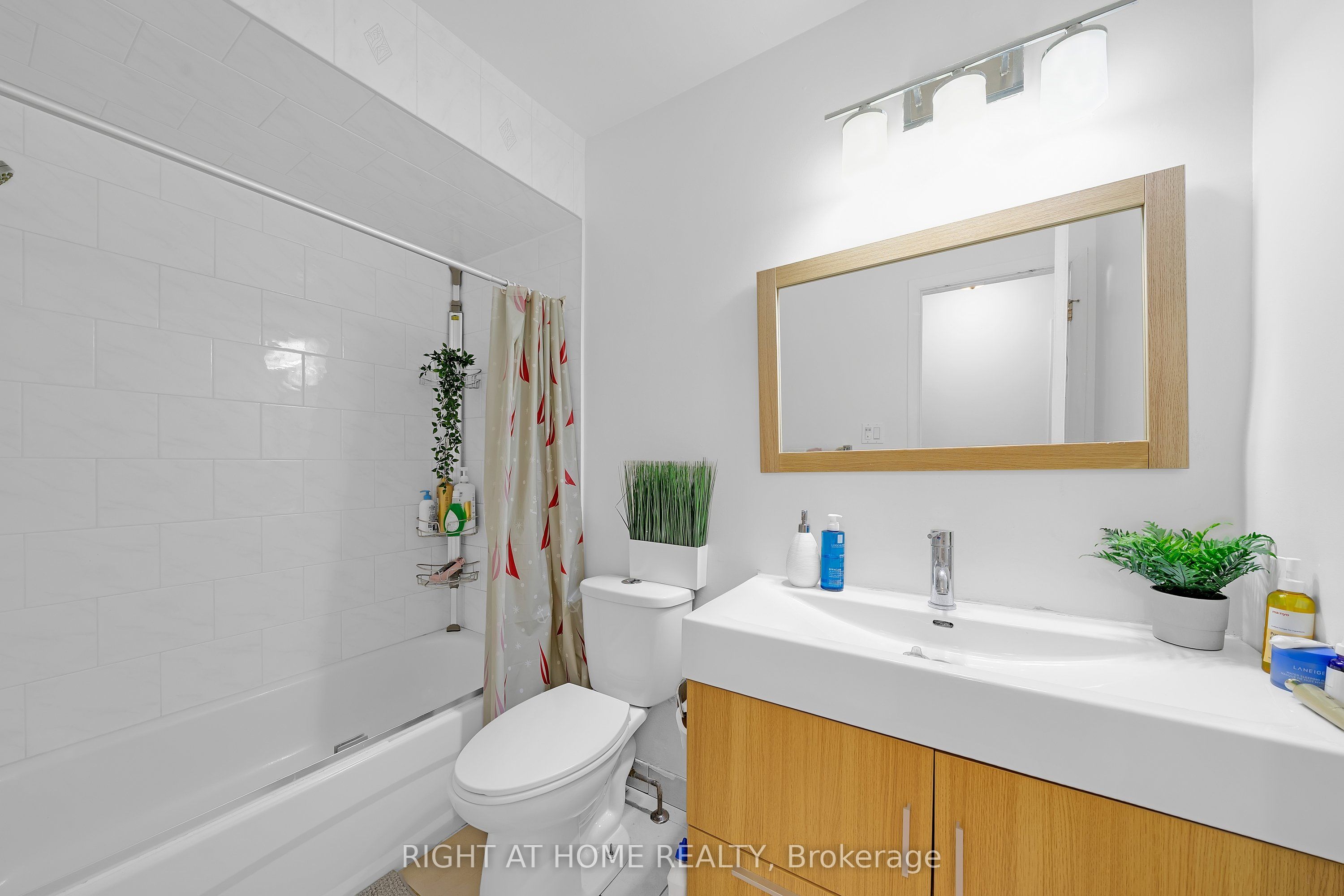 3241 Mccarthy Court Property Photo 27