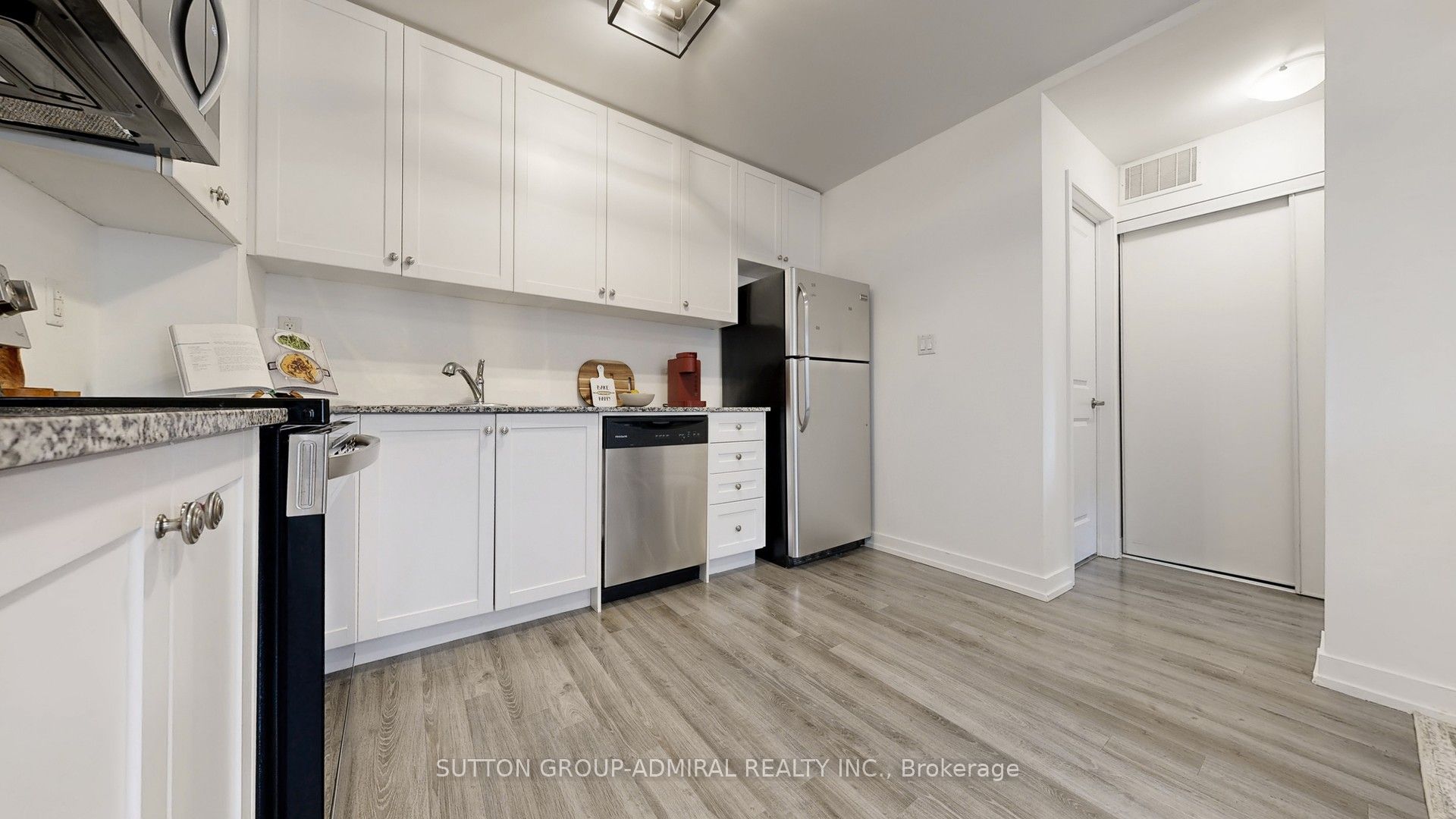 867 Wilson Avenue 1b Property Photo 10