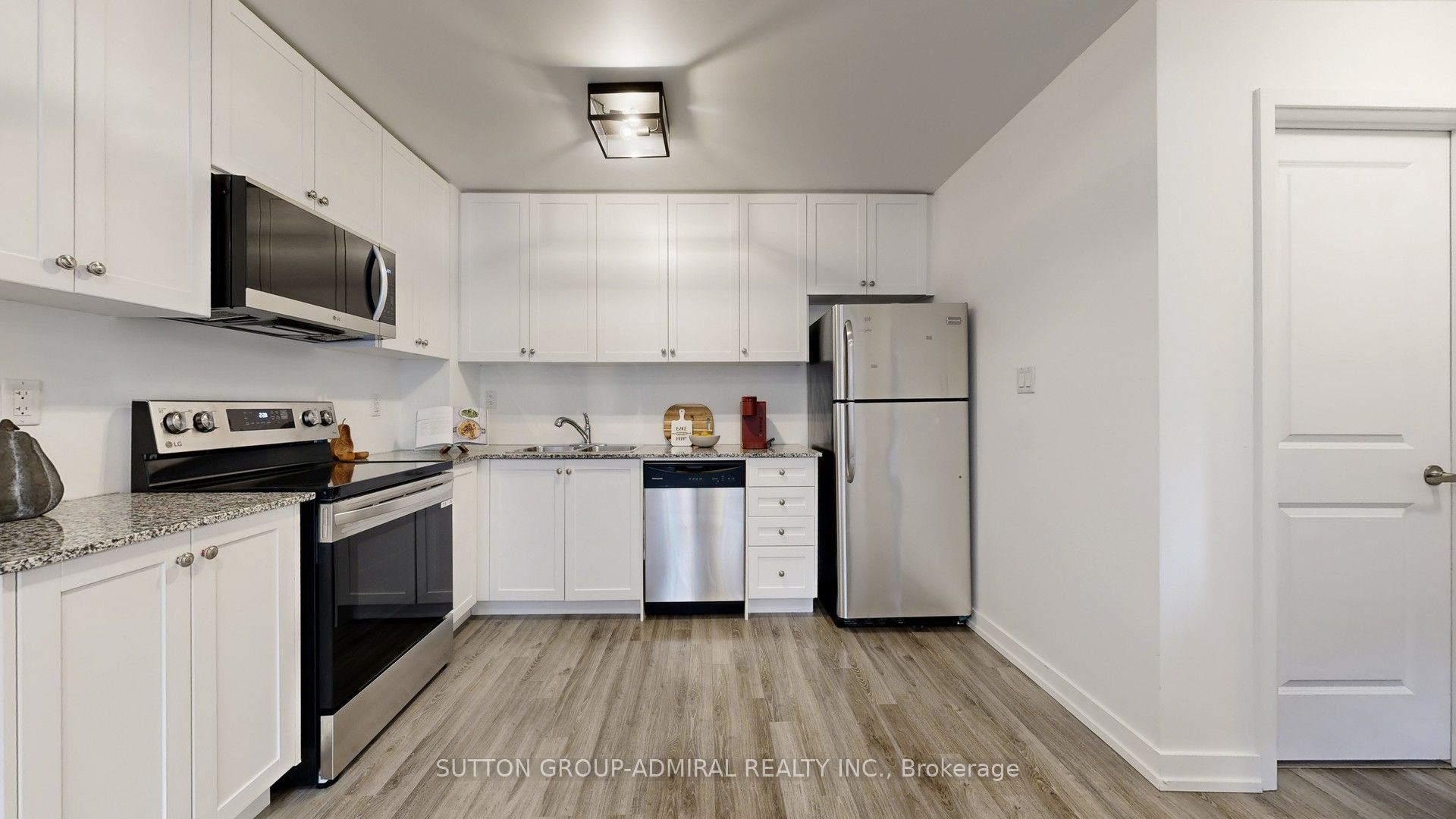 867 Wilson Avenue 1b Property Photo 11