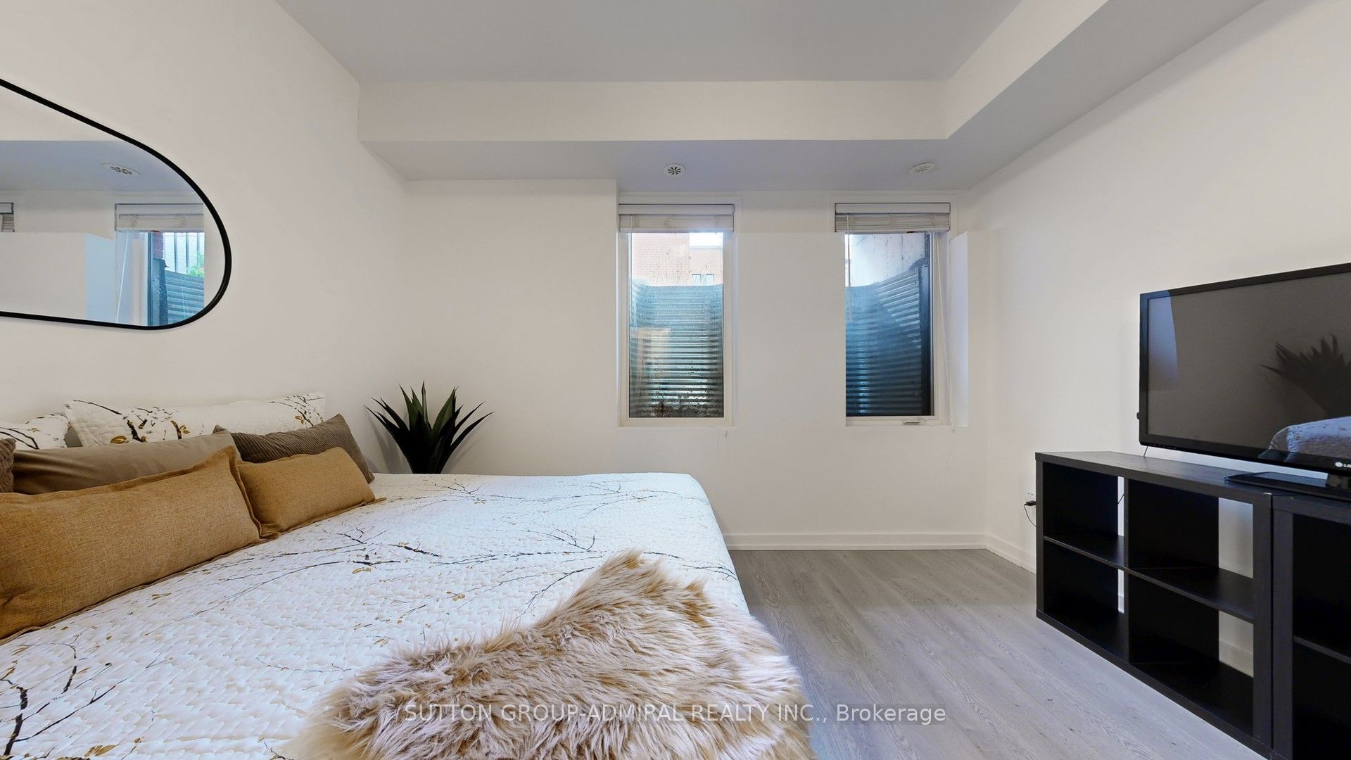 867 Wilson Avenue 1b Property Photo 18