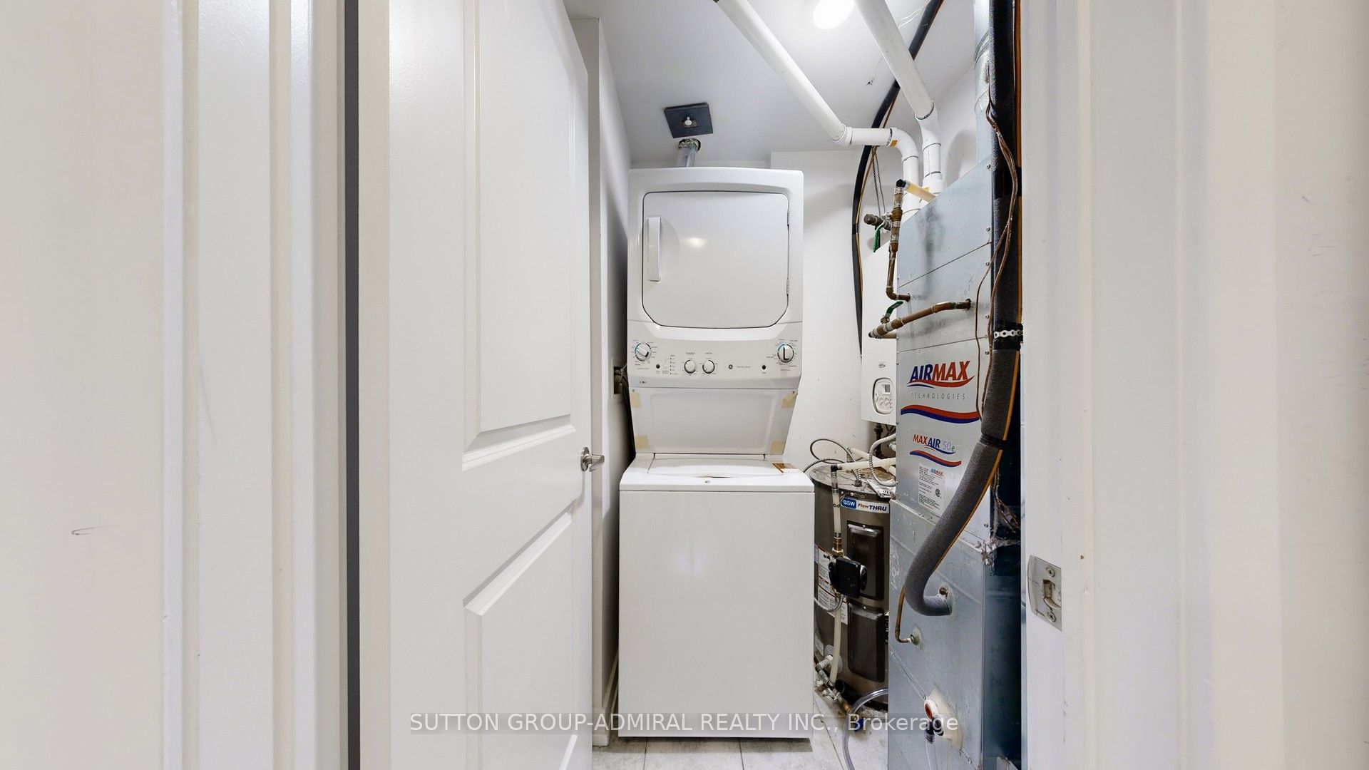 867 Wilson Avenue 1b Property Photo 26
