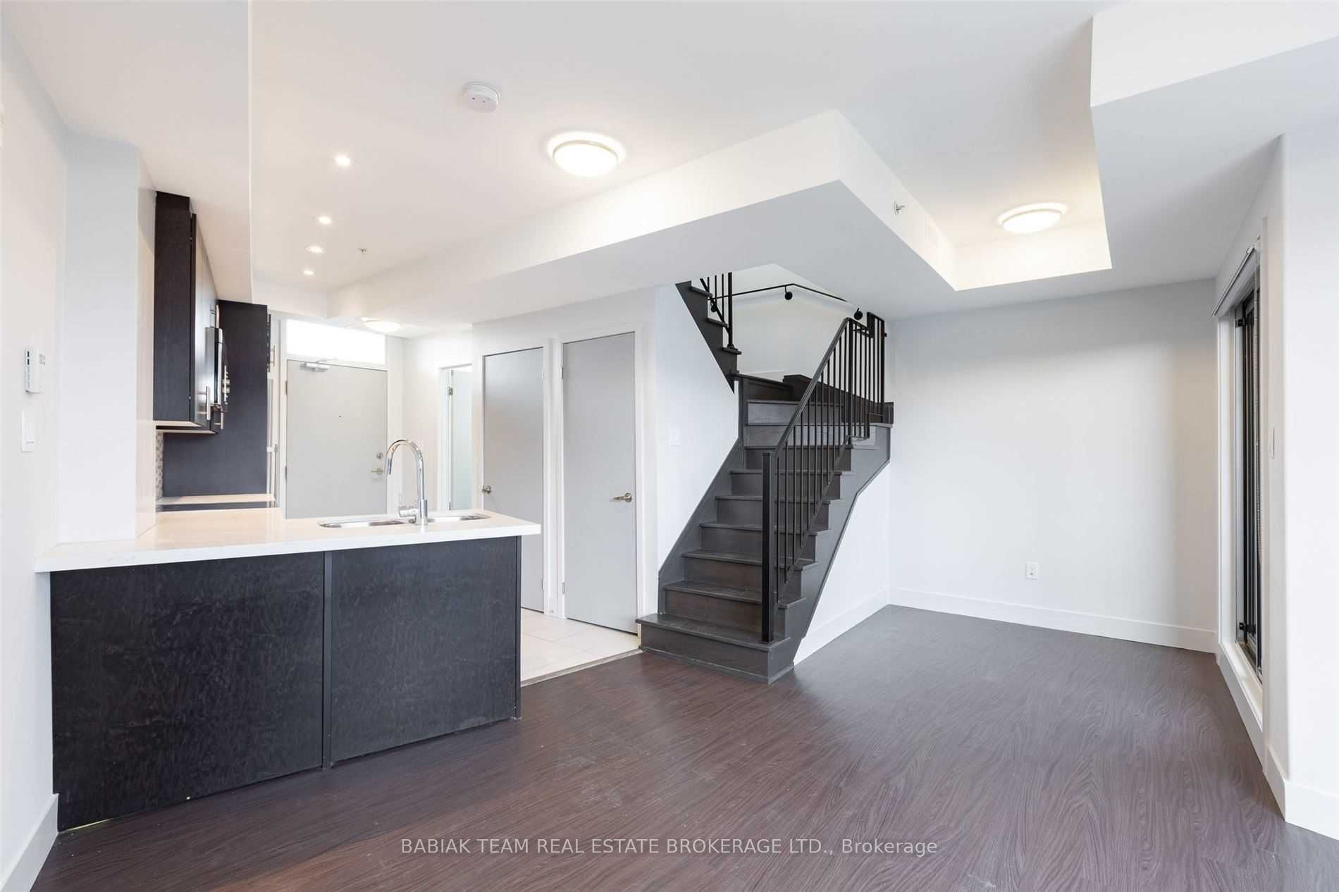 332 High Park Avenue 303 Property Photo 1