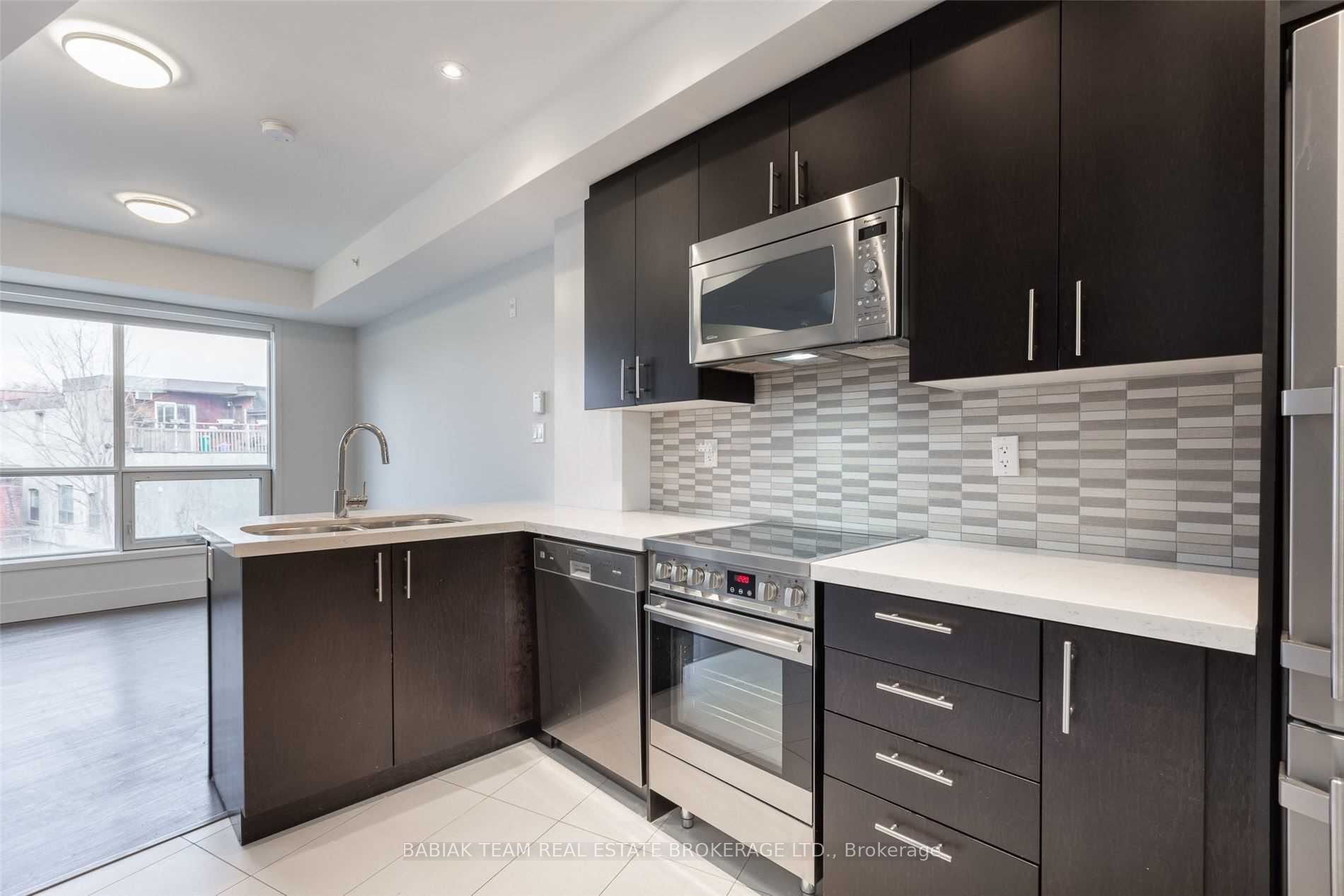 332 High Park Avenue 303 Property Photo 3