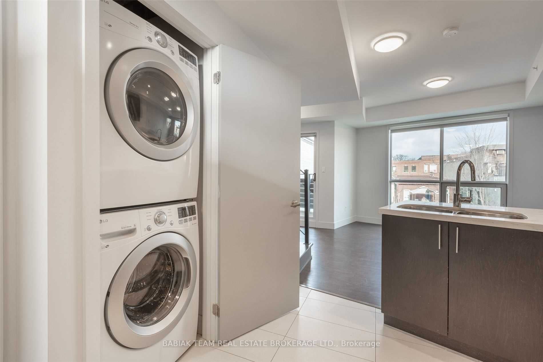 332 High Park Avenue 303 Property Photo 5