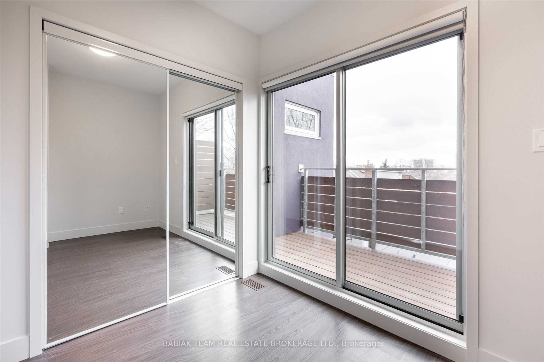 332 High Park Avenue 303 Property Photo 15