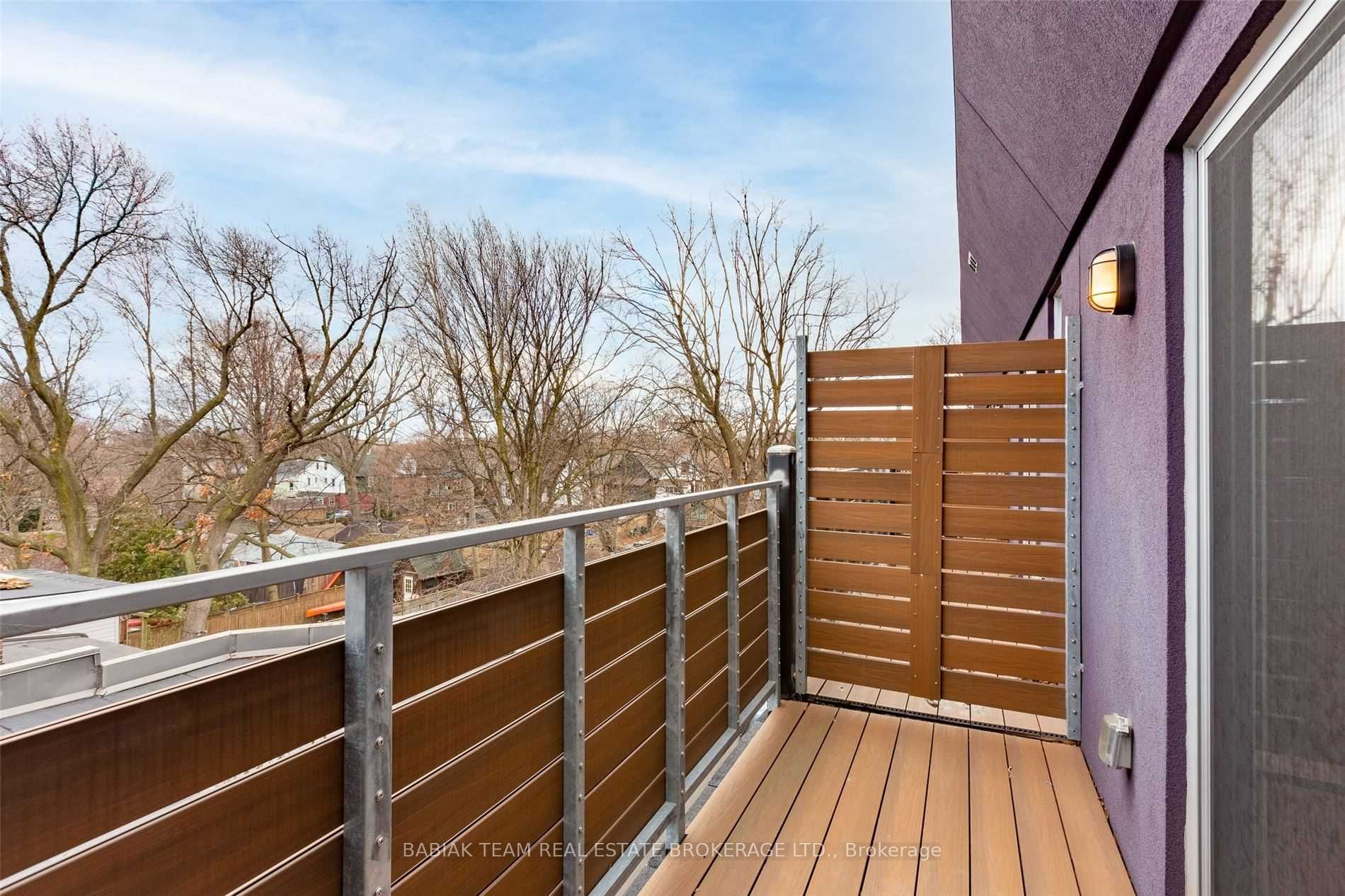 332 High Park Avenue 303 Property Photo 18