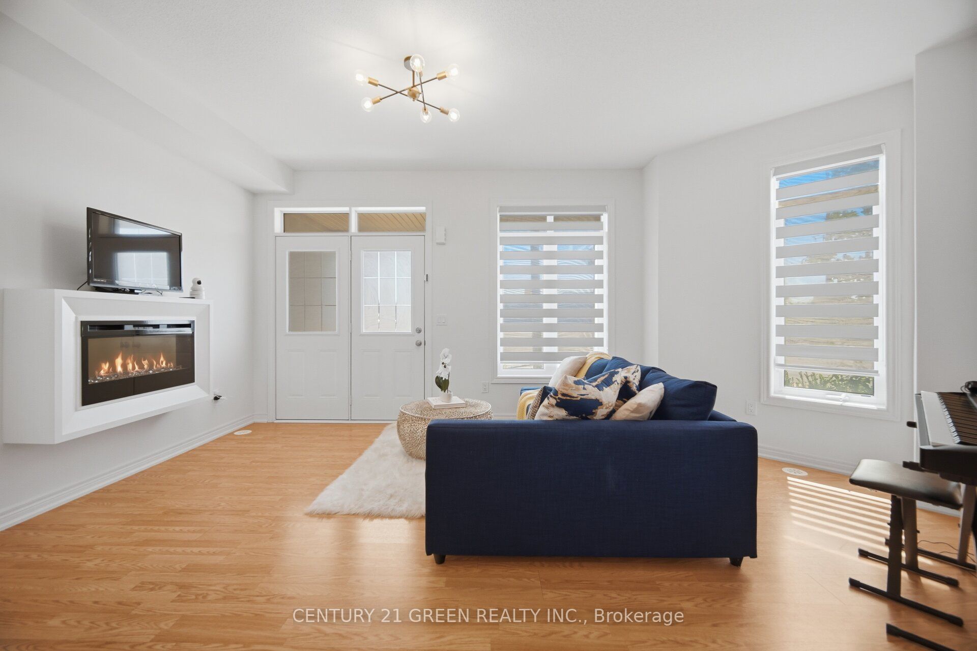 537 Dundas Street E Property Photo 3