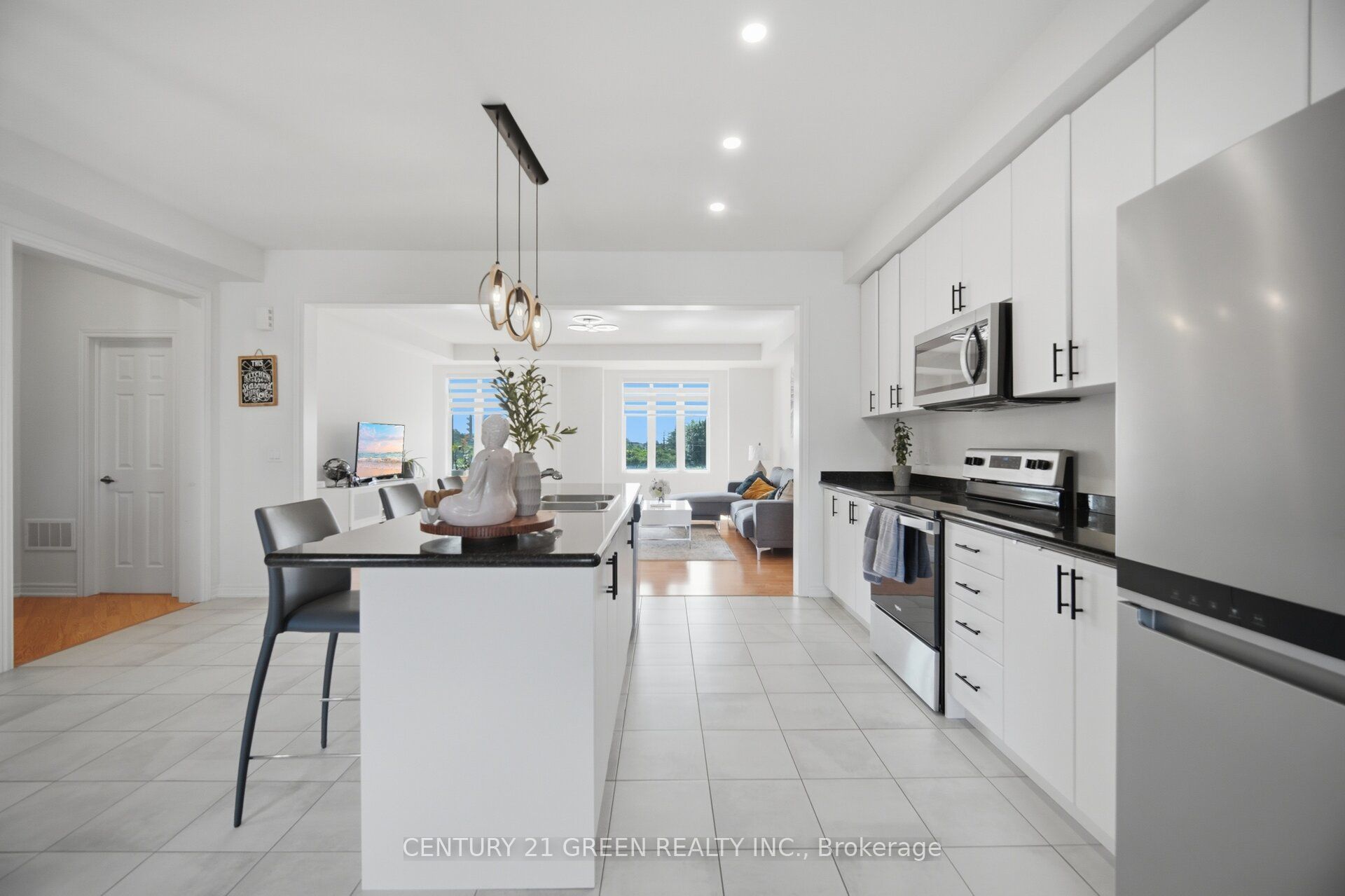 537 Dundas Street E Property Photo 15