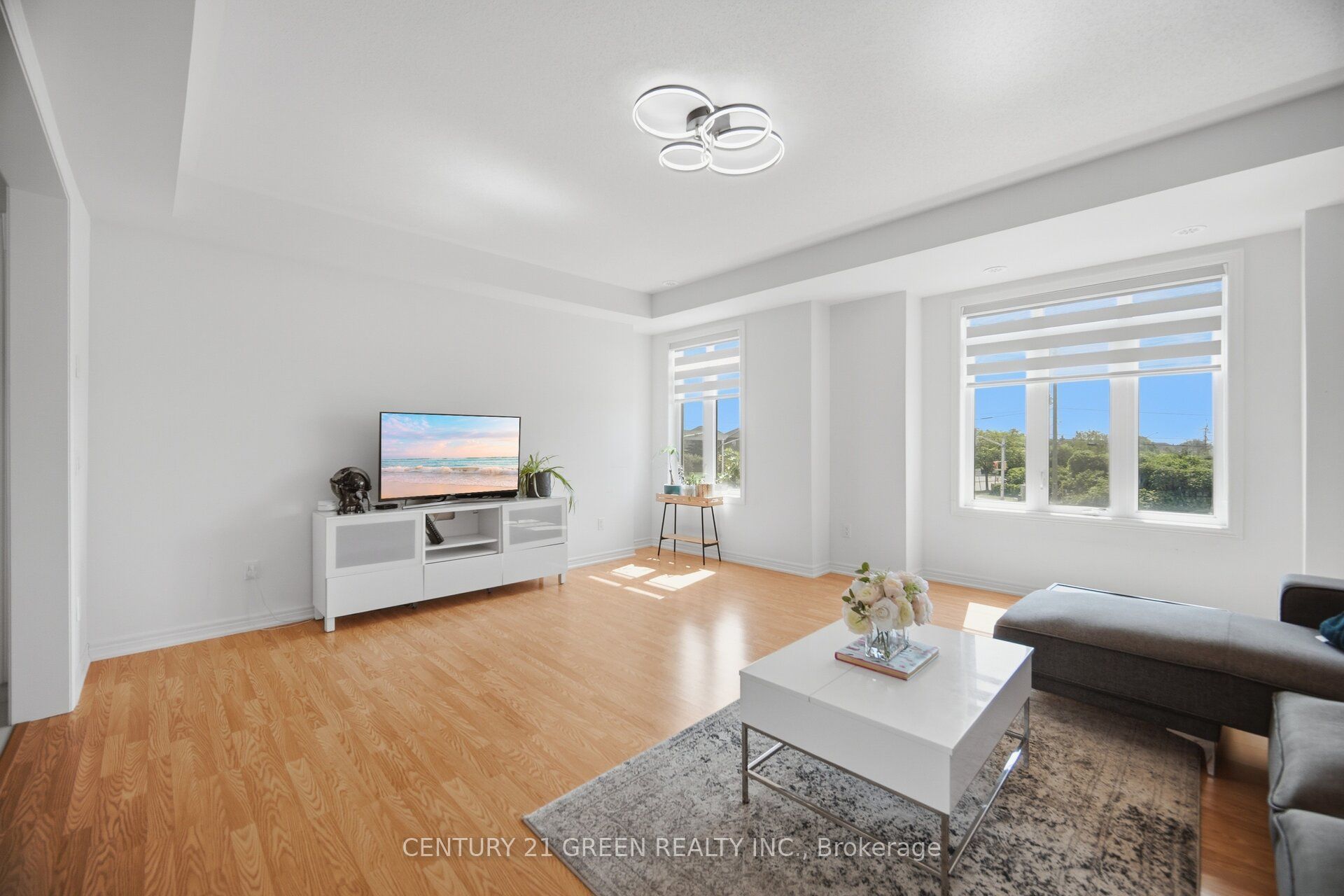 537 Dundas Street E Property Photo 20