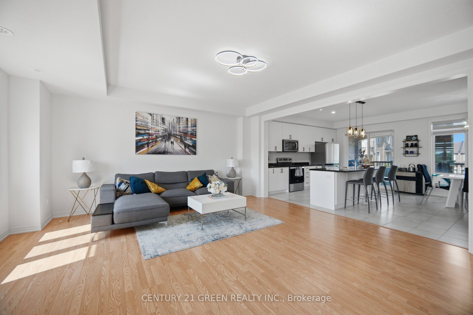 537 Dundas Street E Property Photo 21