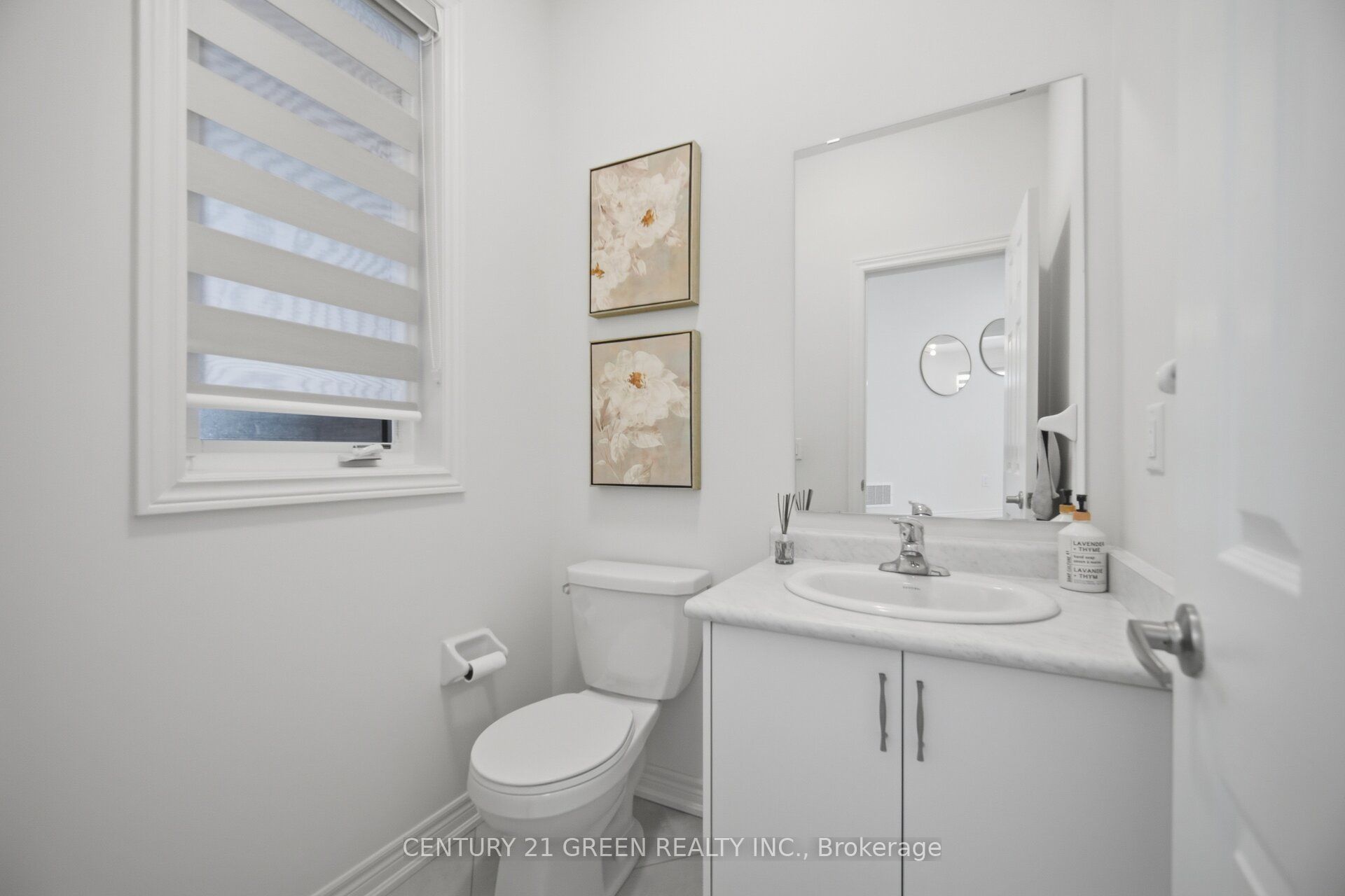 537 Dundas Street E Property Photo 44