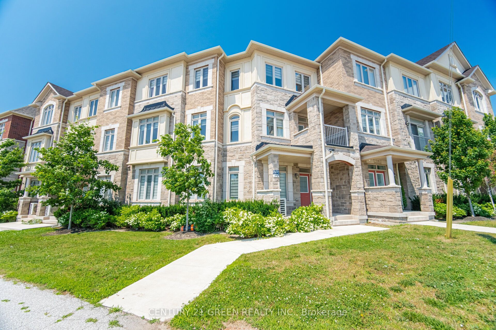 537 Dundas Street E Property Photo 45