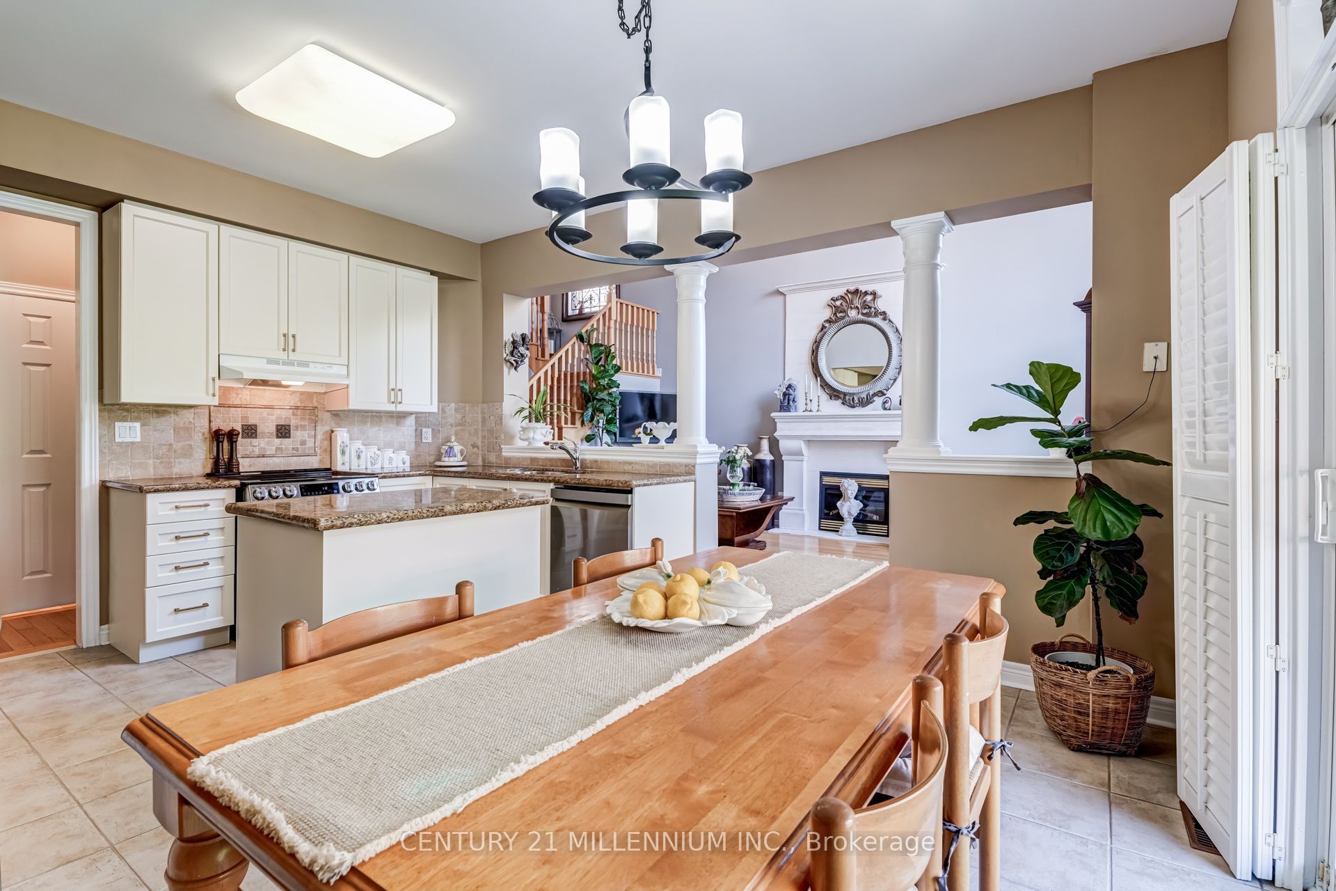 2555 Nichols Drive Property Photo 12