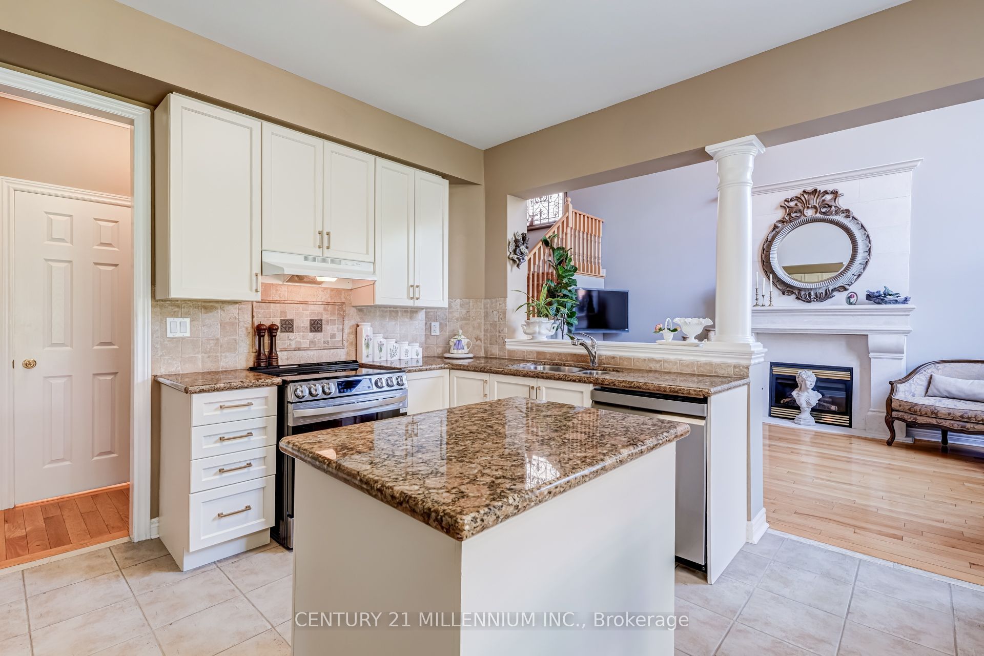 2555 Nichols Drive Property Photo 13