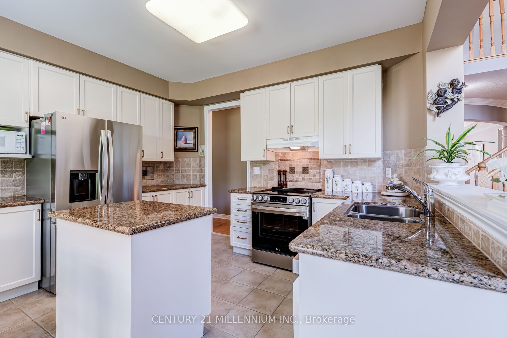 2555 Nichols Drive Property Photo 15