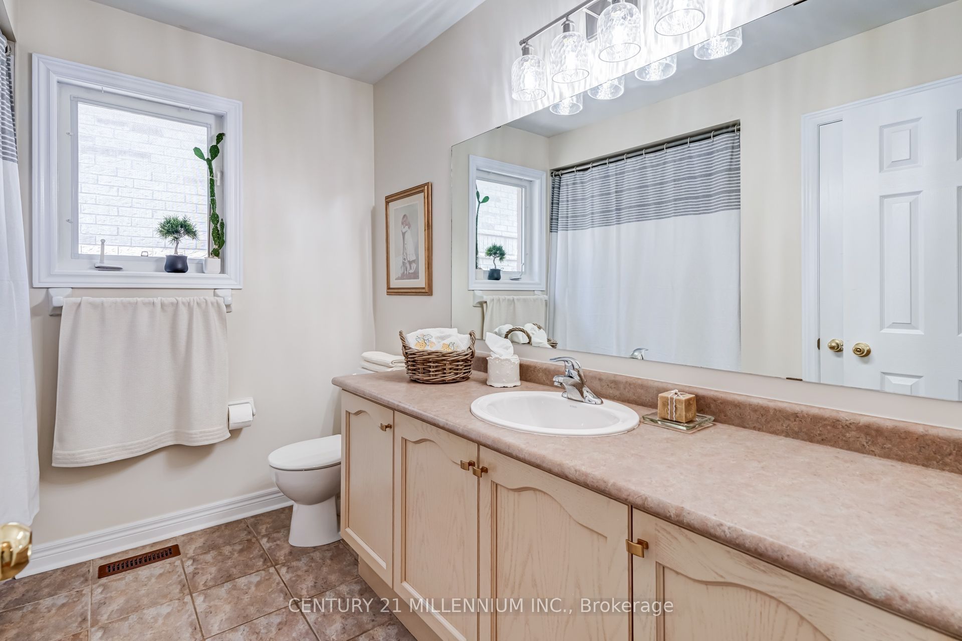 2555 Nichols Drive Property Photo 33