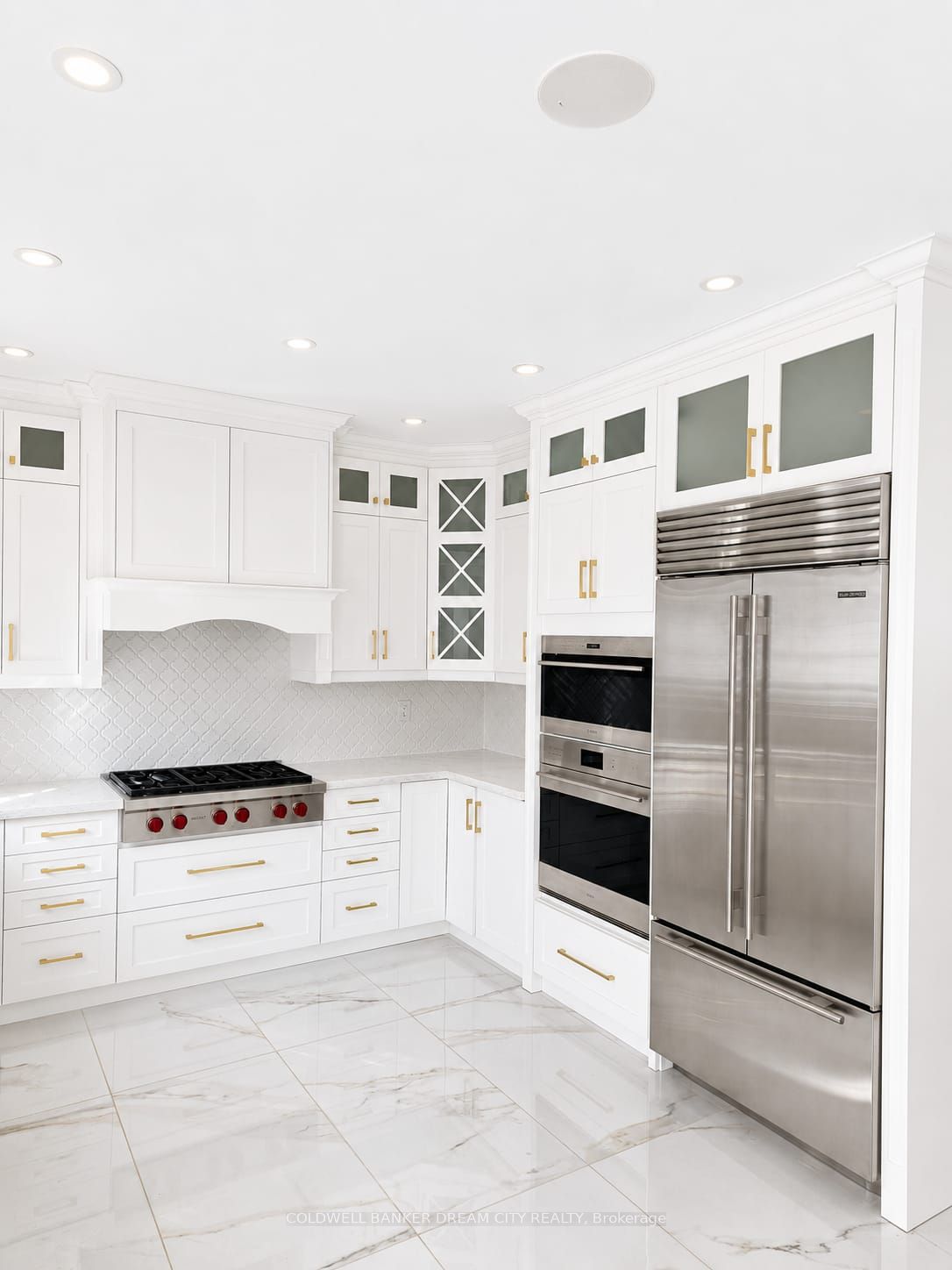 6 Pellegrino Road W Property Photo 10