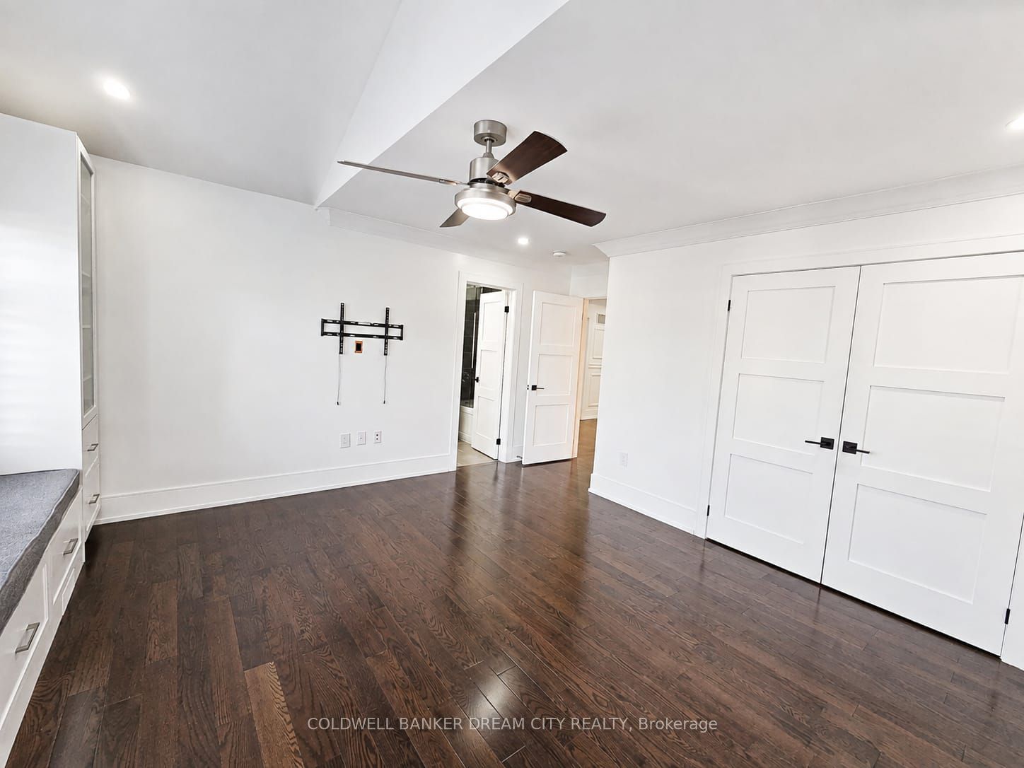 6 Pellegrino Road W Property Photo 17