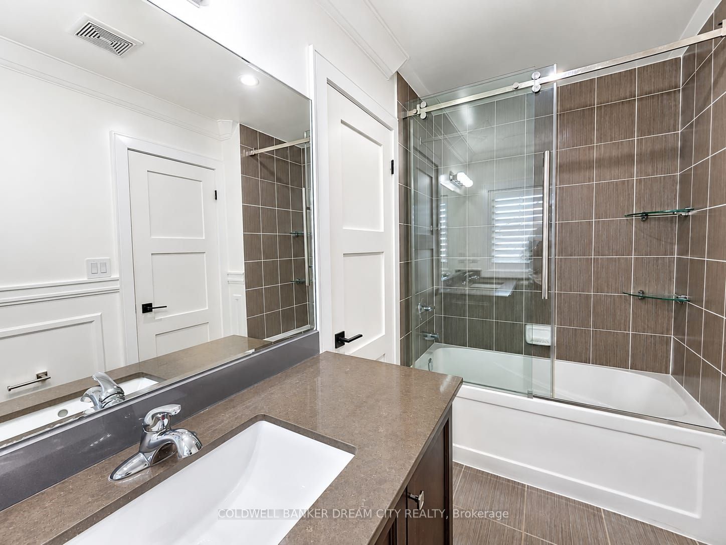6 Pellegrino Road W Property Photo 31