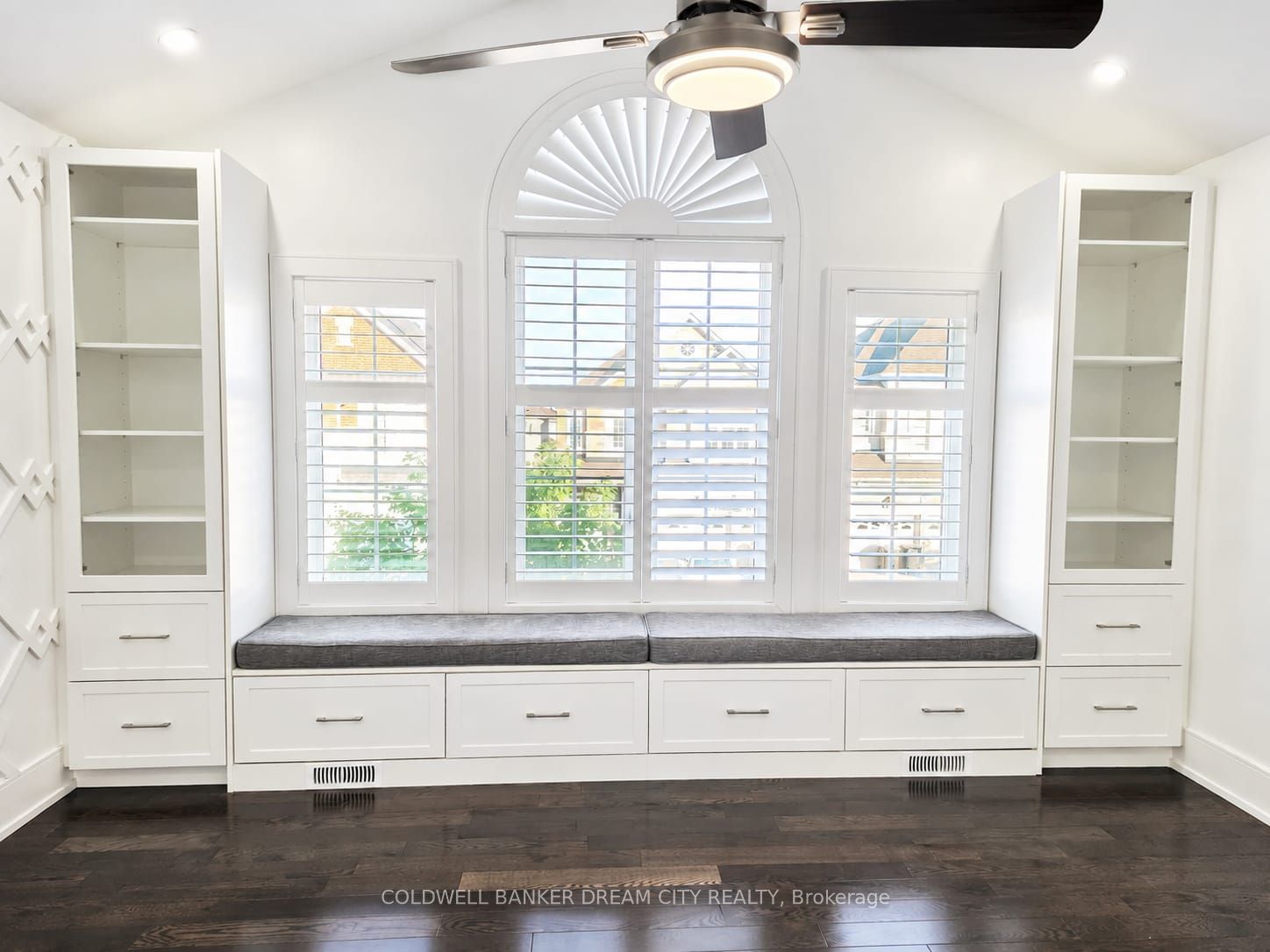 6 Pellegrino Road W Property Photo 32