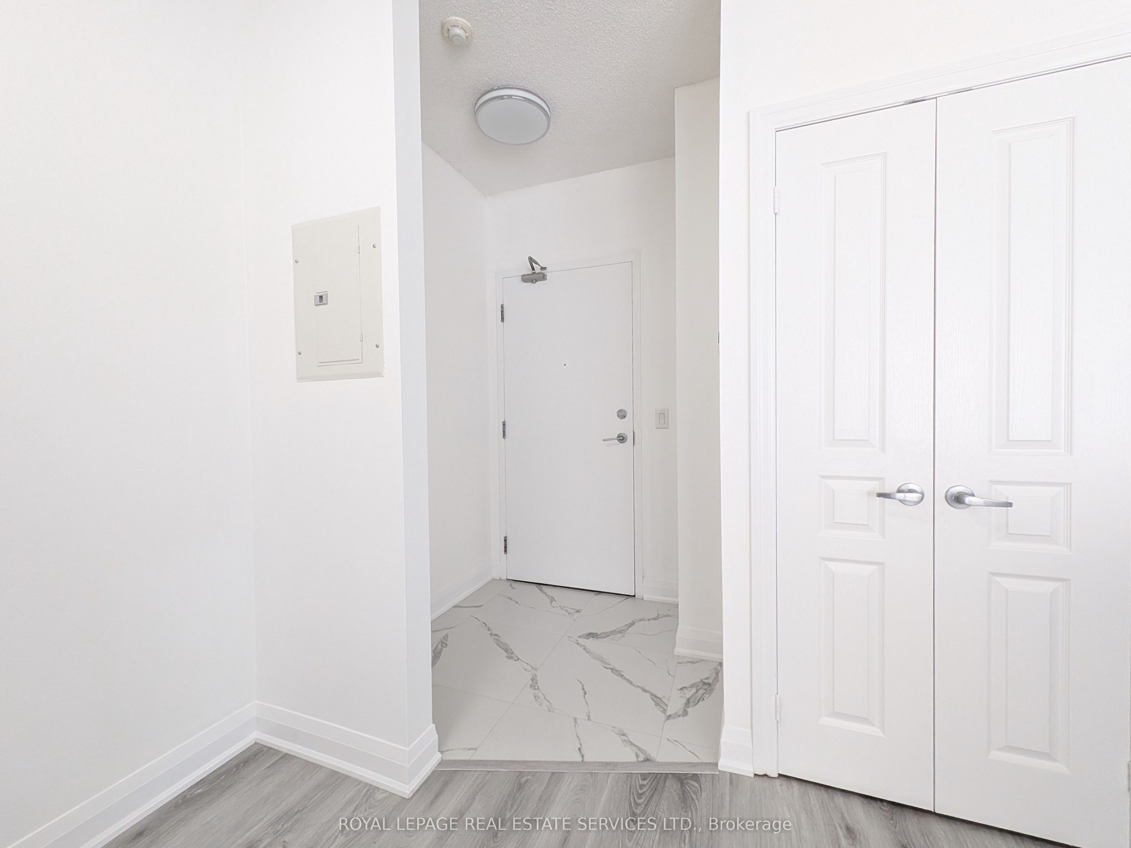225 Webb Drive 1008 Property Photo 6
