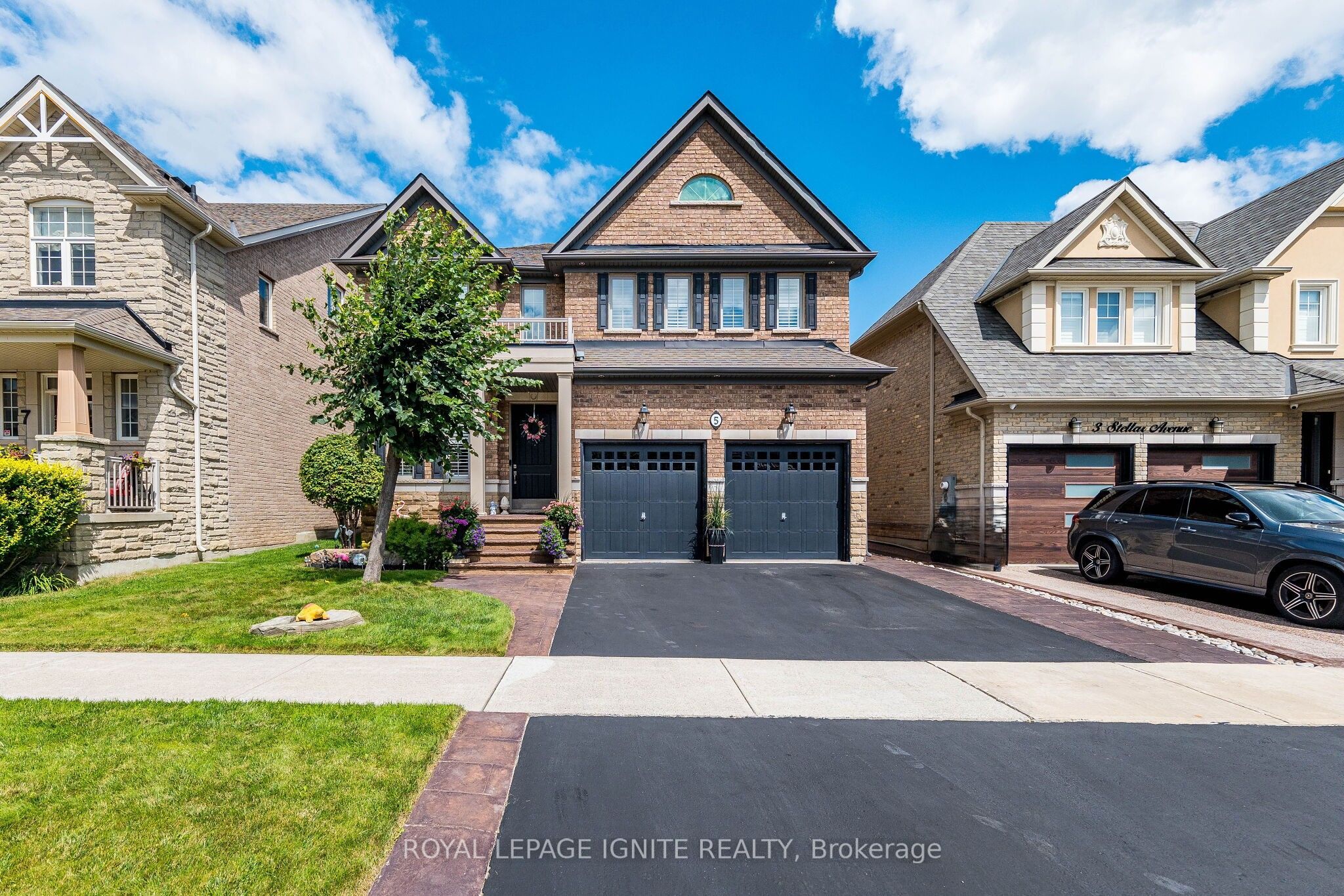 5 Stellar Avenue Property Photo 2