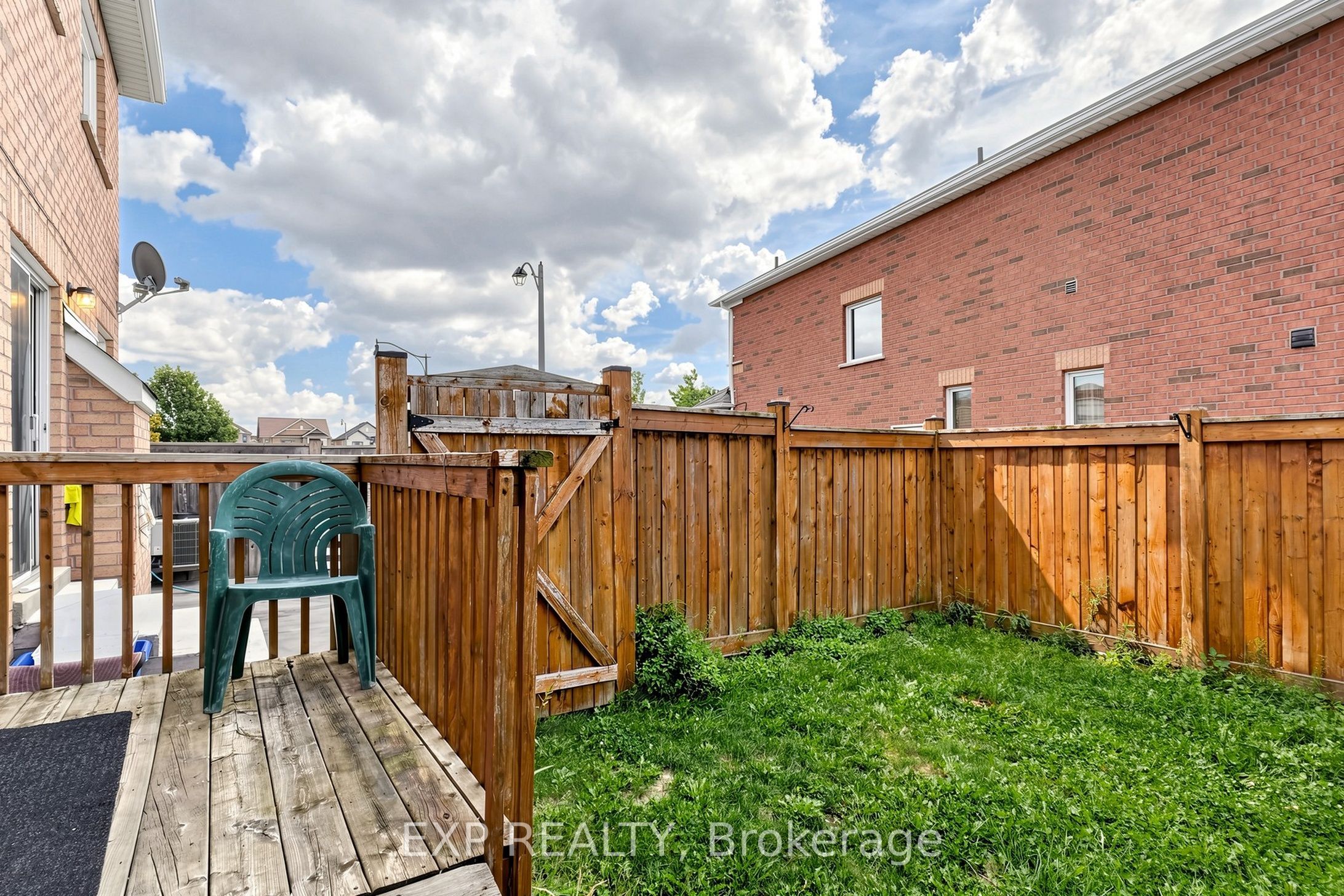 61 Spicebush Terrace Property Photo 43