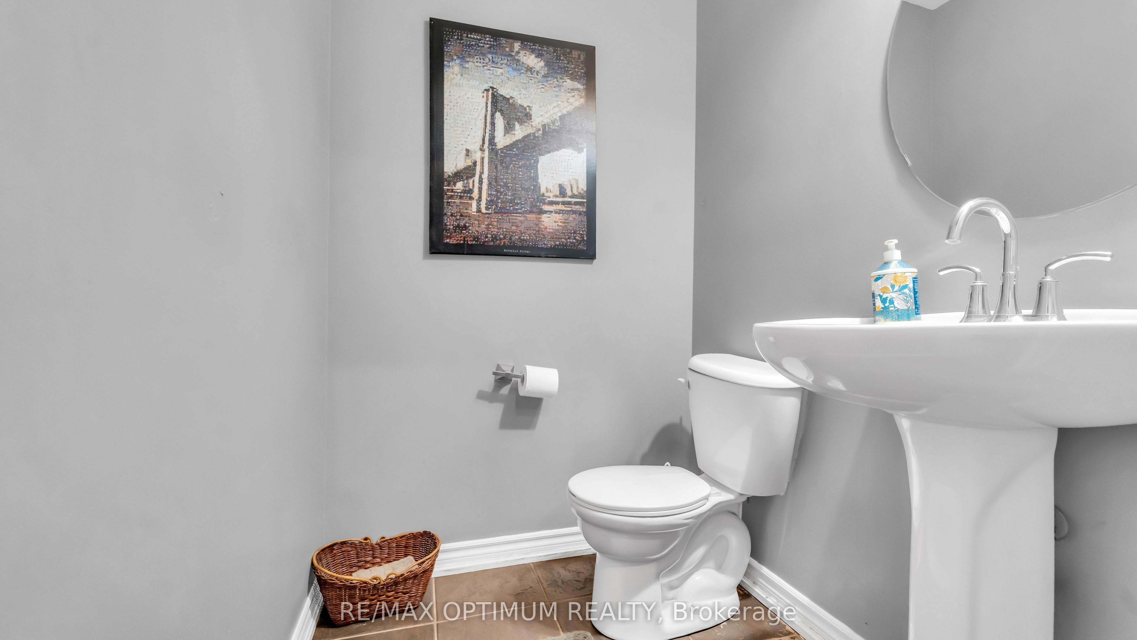 151 Cedar Lake Crescent Property Photo 27