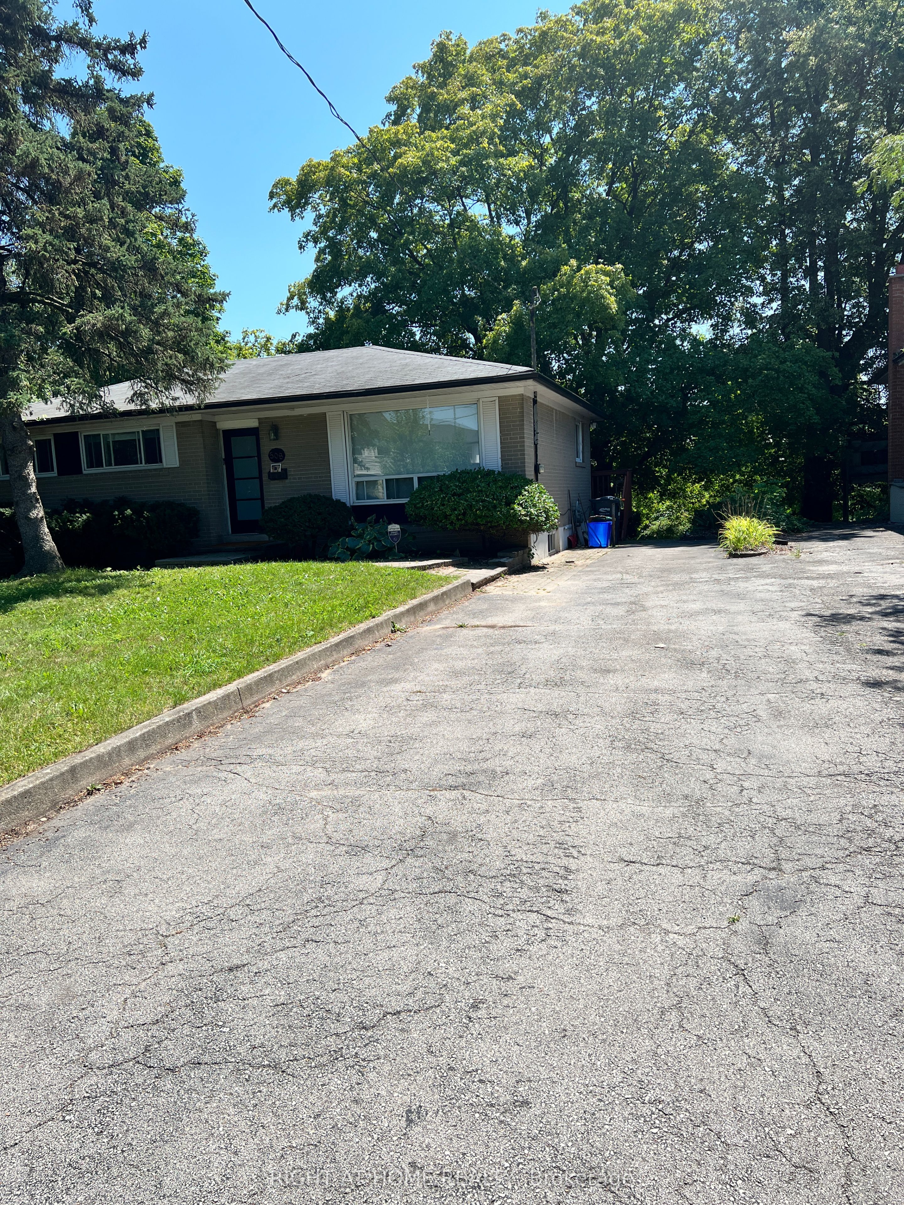 508 Stafford Drive Upper Property Photo 1