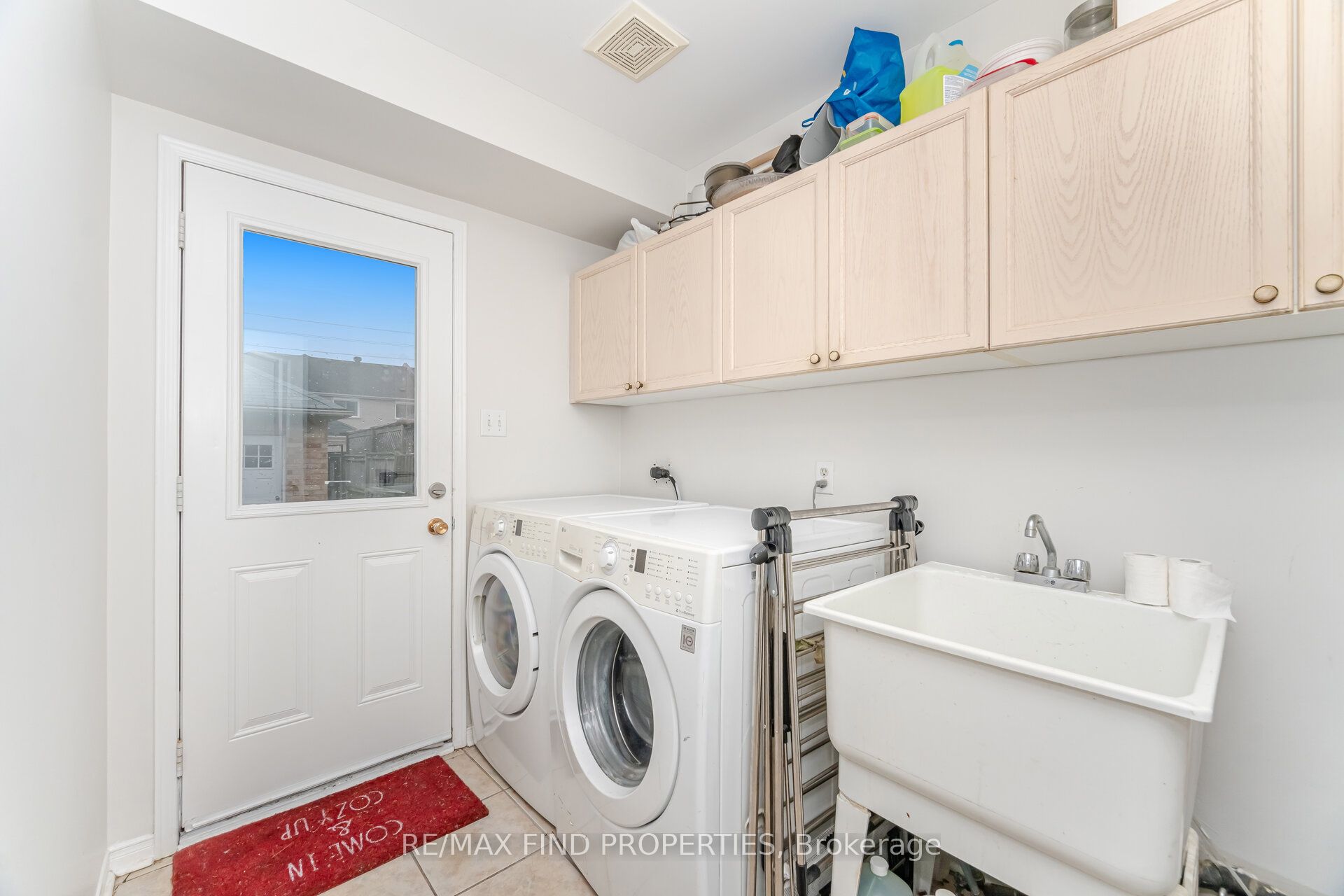 5903 Shelford Terrace Property Photo 23