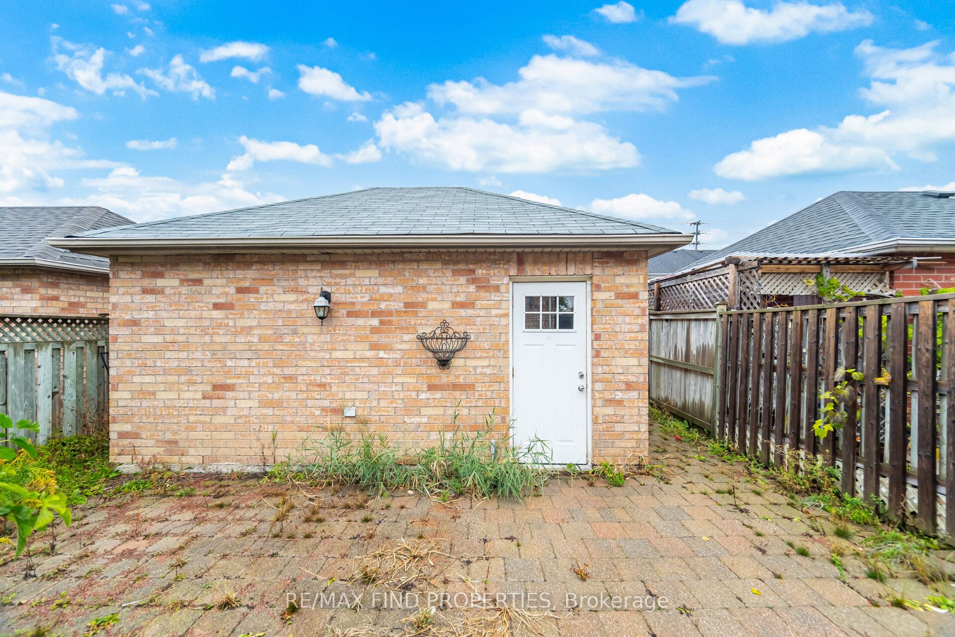 5903 Shelford Terrace Property Photo 43