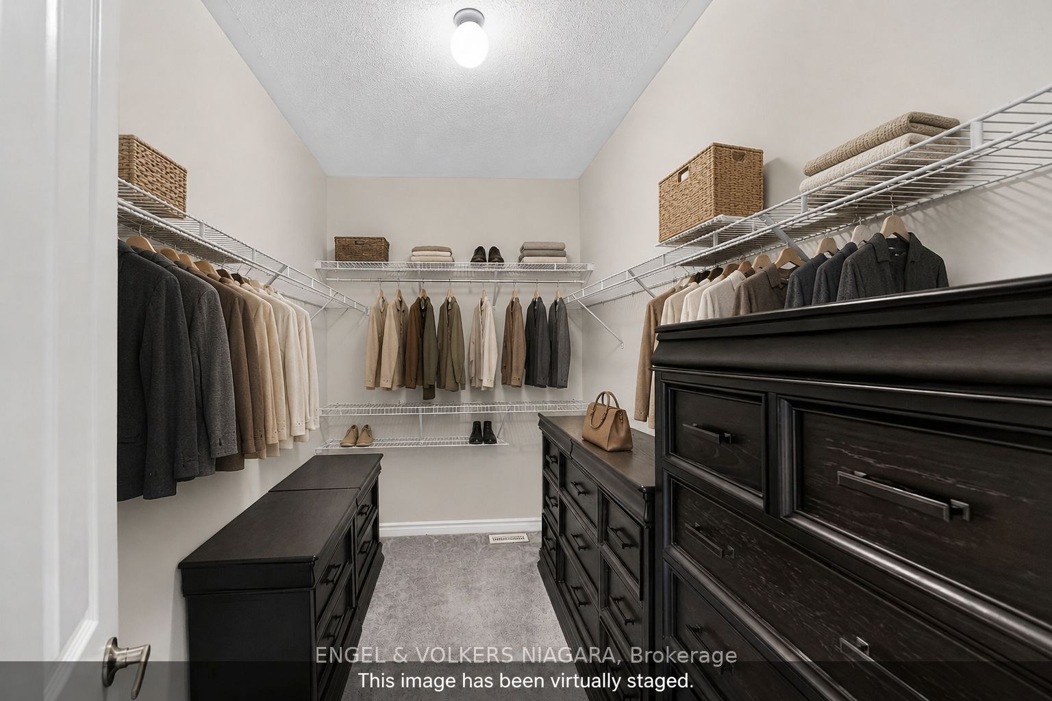 1221 Rose Way S Property Photo 13