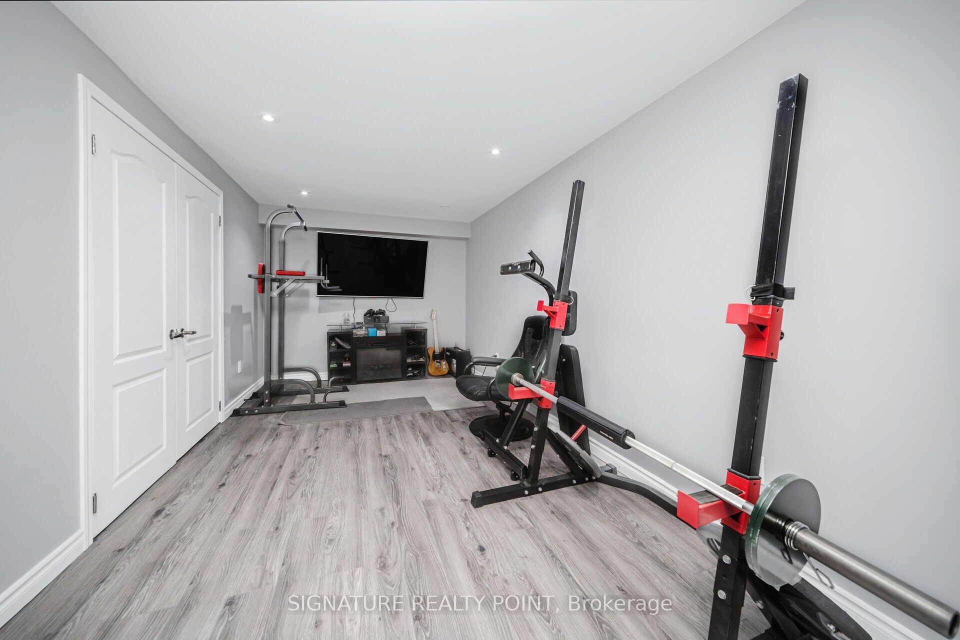 222 Simmons Boulevard Property Photo 39