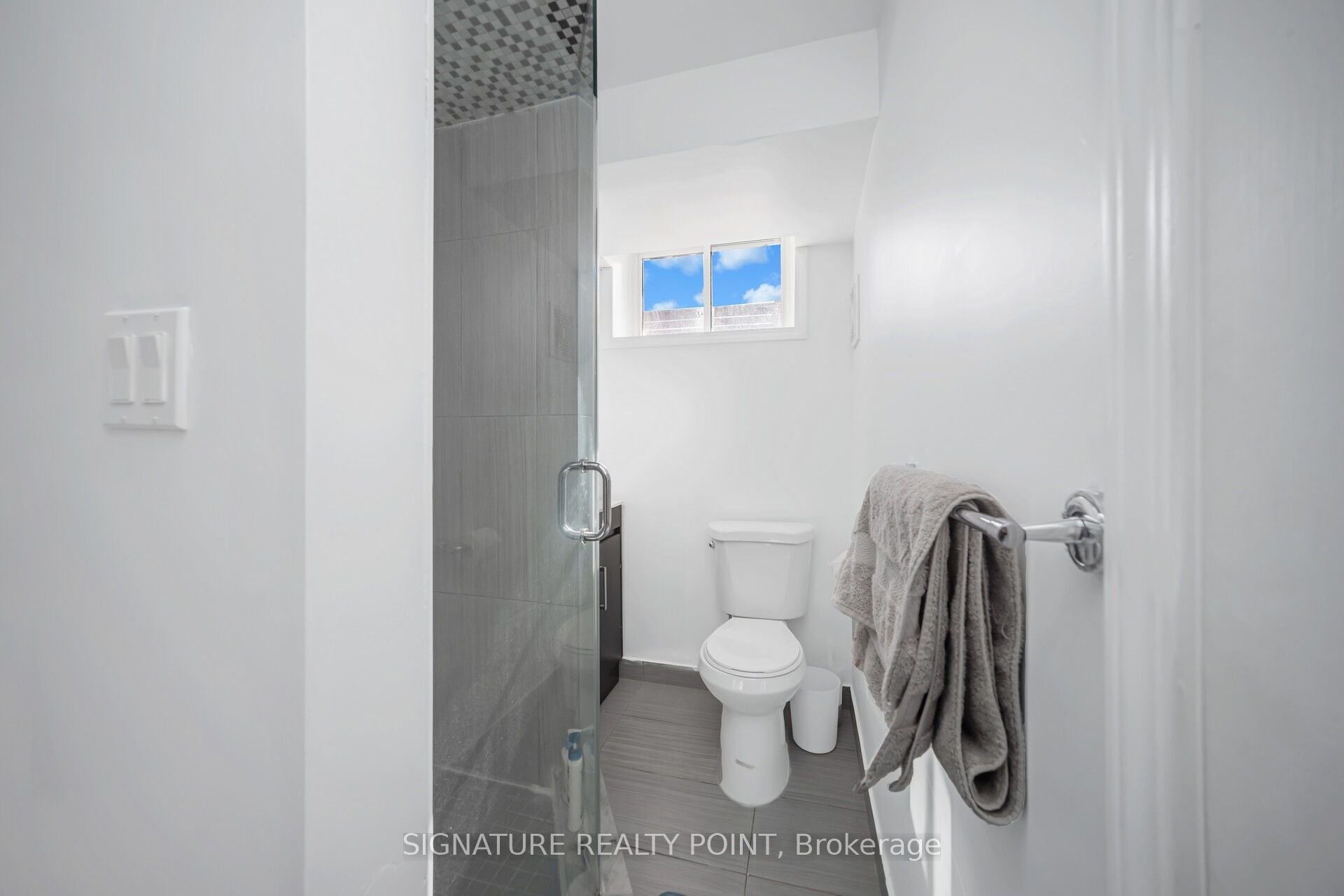 222 Simmons Boulevard Property Photo 44