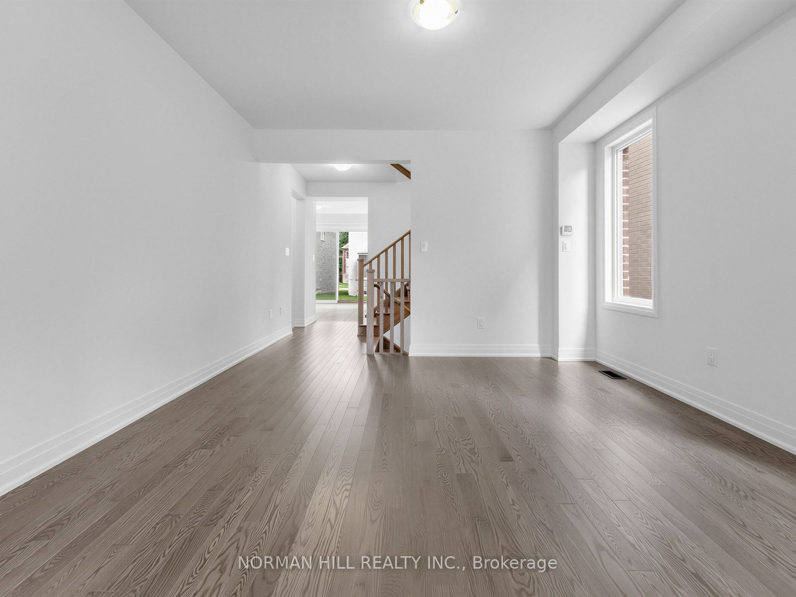 19 Lilestone Drive Property Photo 4