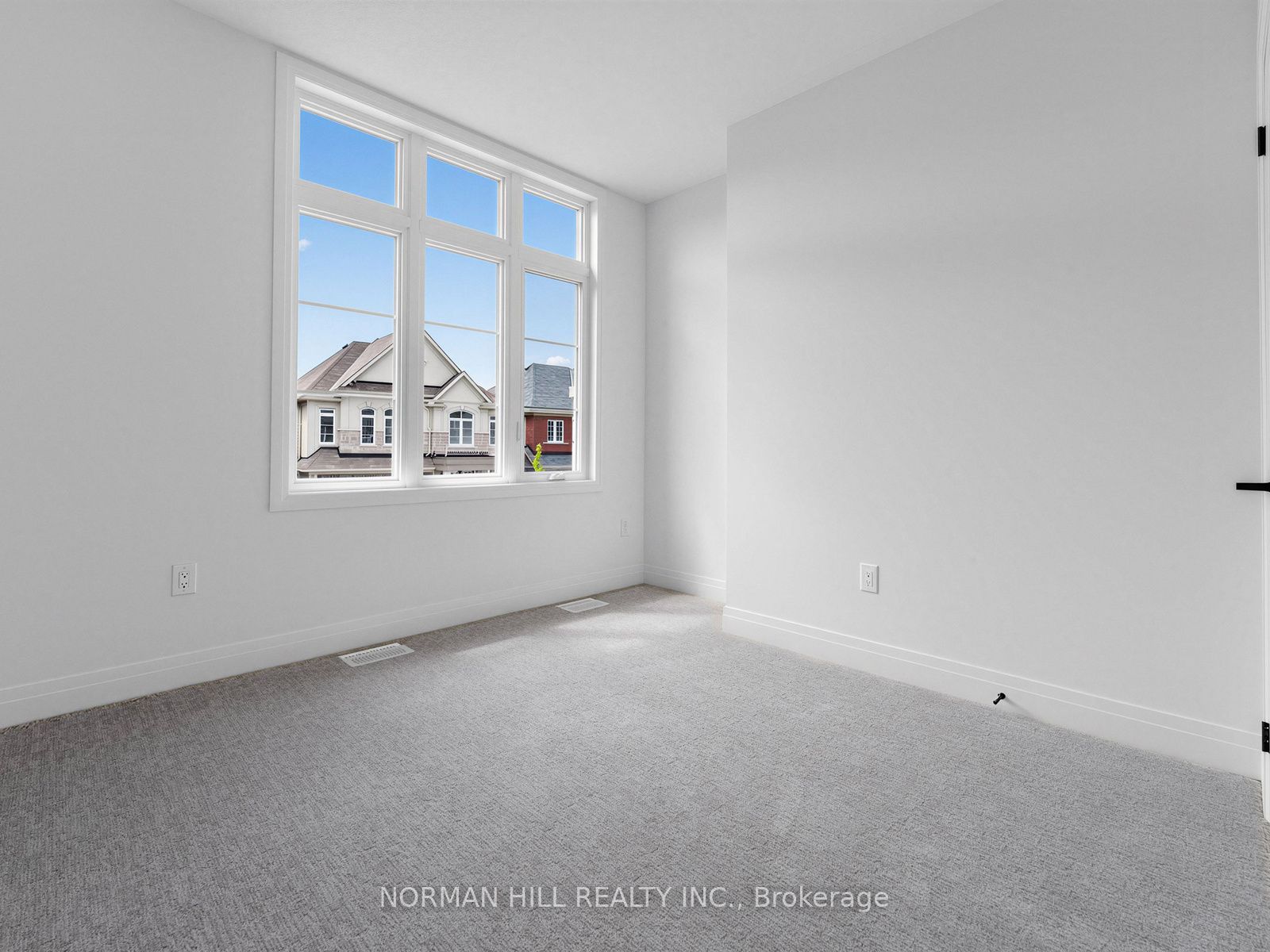 19 Lilestone Drive Property Photo 28