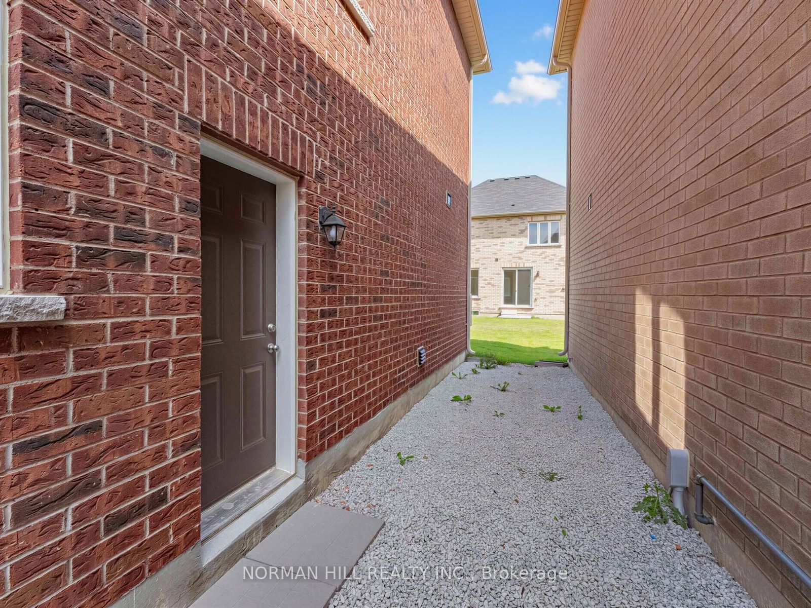 19 Lilestone Drive Property Photo 33
