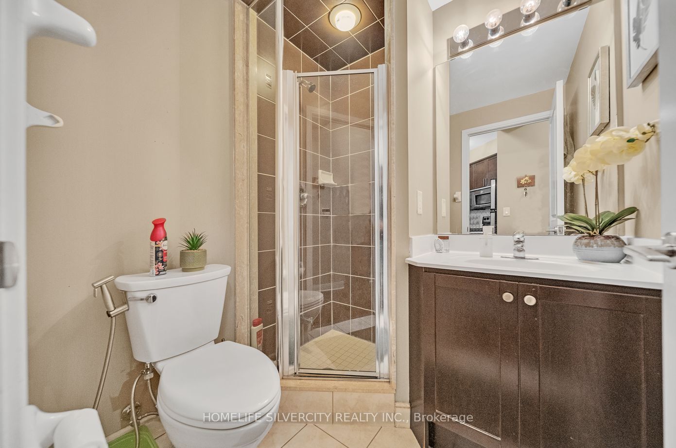 80 Absolute Avenue 2006 Property Photo 11
