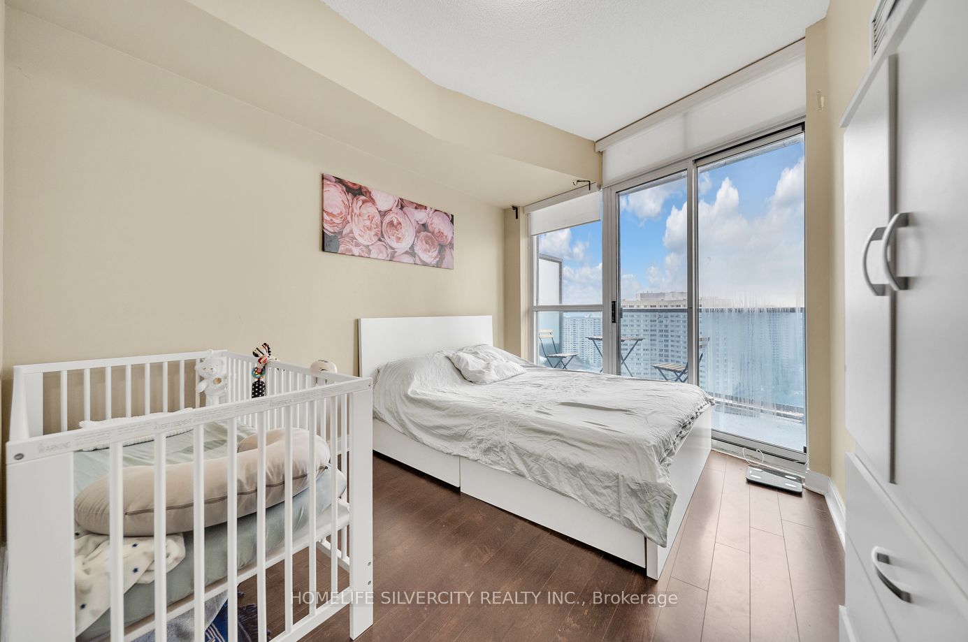 80 Absolute Avenue 2006 Property Photo 18