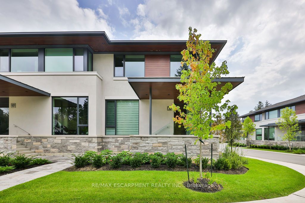 10 Maple Grove Drive 16 Property Photo 1