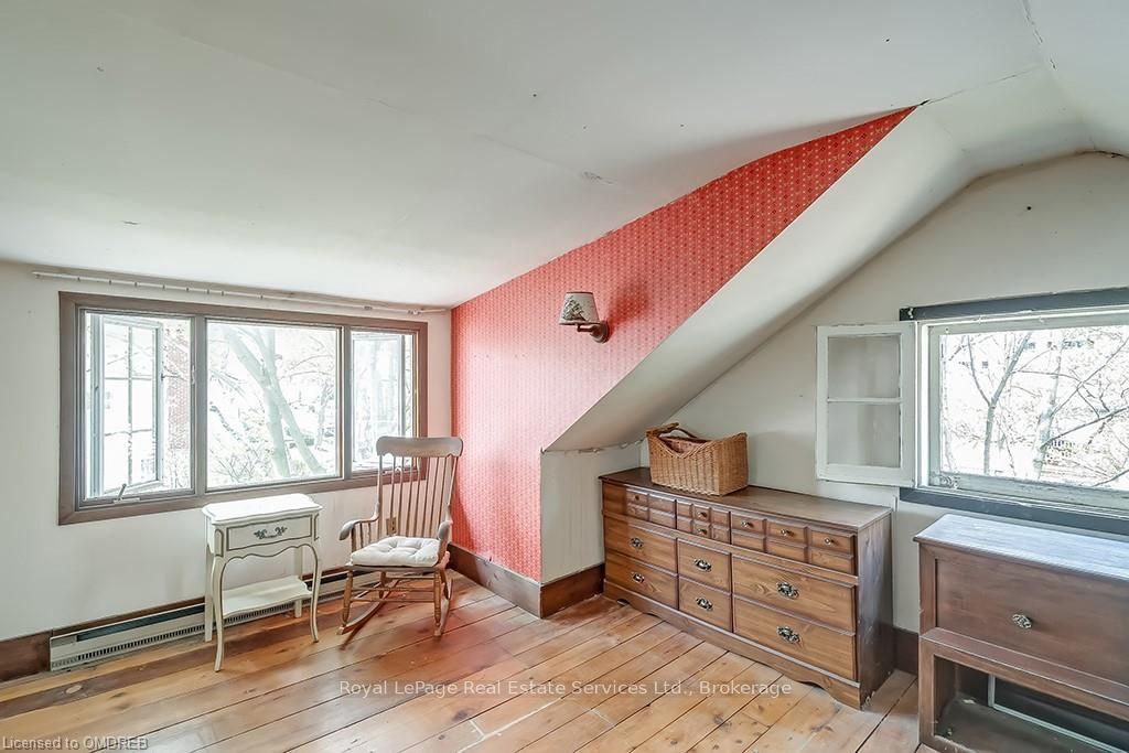 200 William Street Property Photo 27