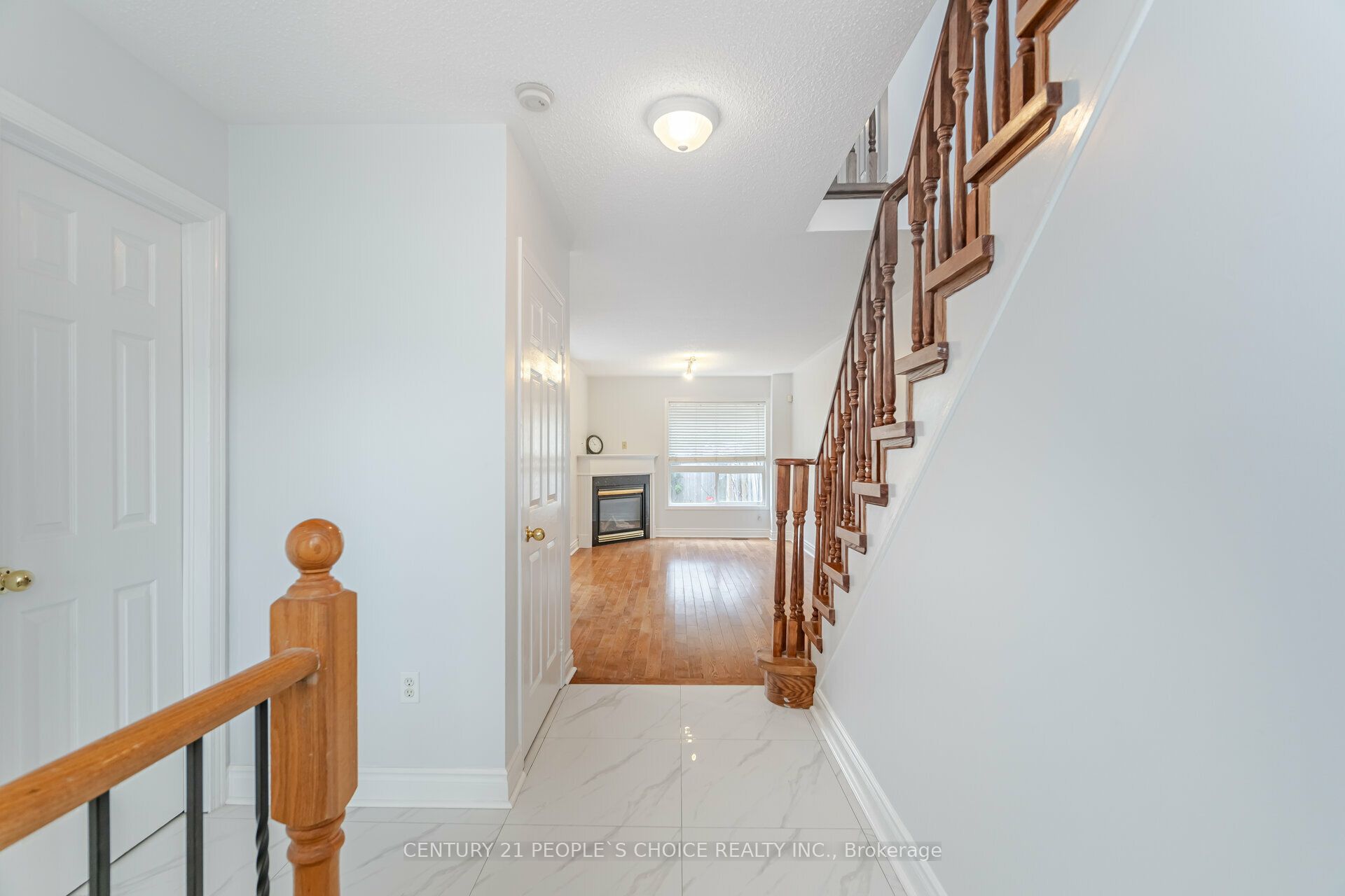 2340 Newcastle Crescent Property Photo 5