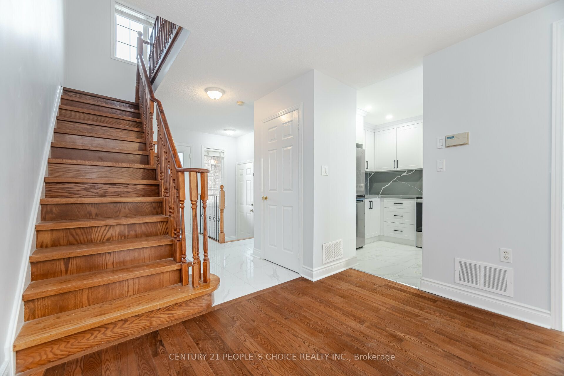 2340 Newcastle Crescent Property Photo 16