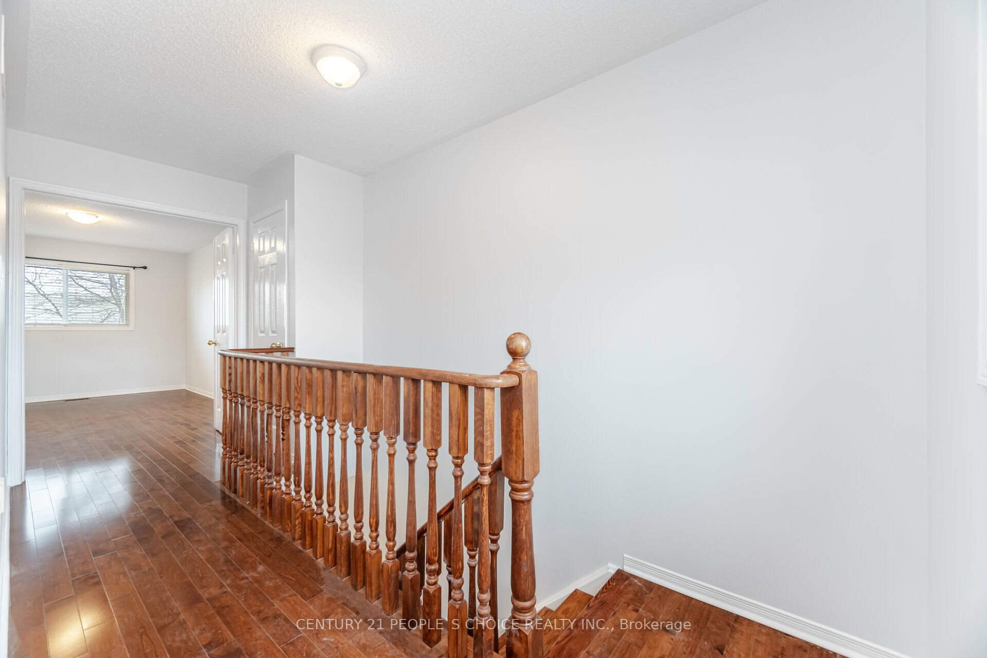 2340 Newcastle Crescent Property Photo 17