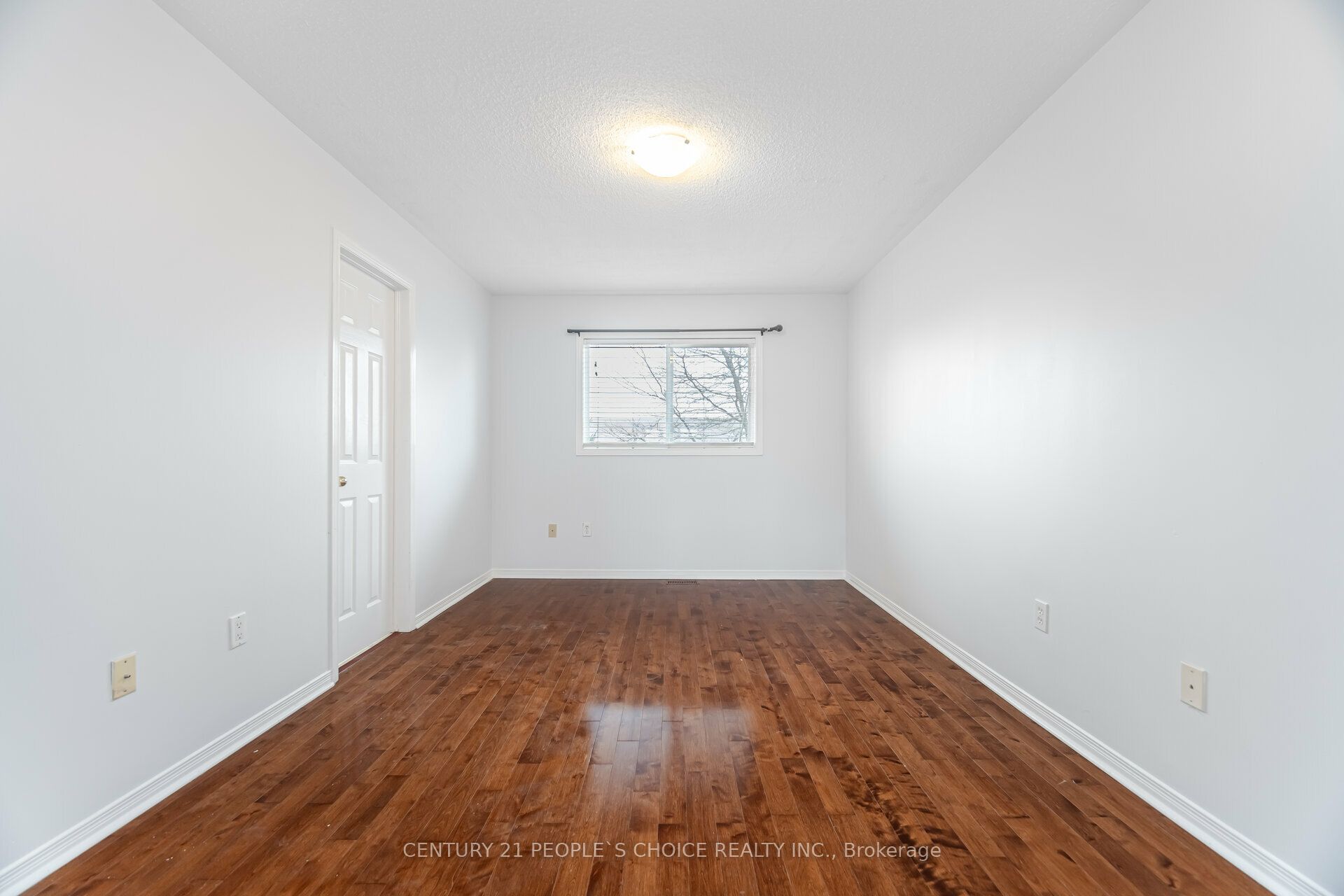 2340 Newcastle Crescent Property Photo 19